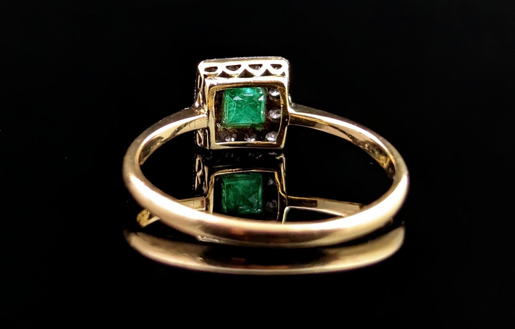 Women's Vintage Art Deco Emerald and Diamond Ring, 18k Gold and Platinum