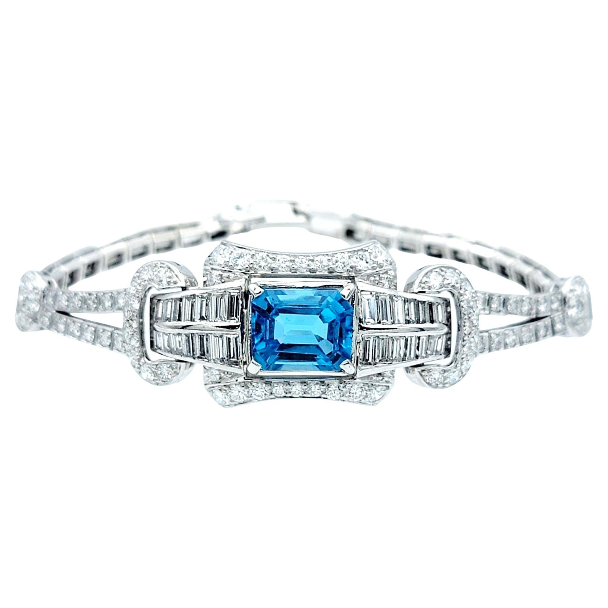 Bracelet Art déco vintage en platine avec topaze bleue taille émeraude et diamants