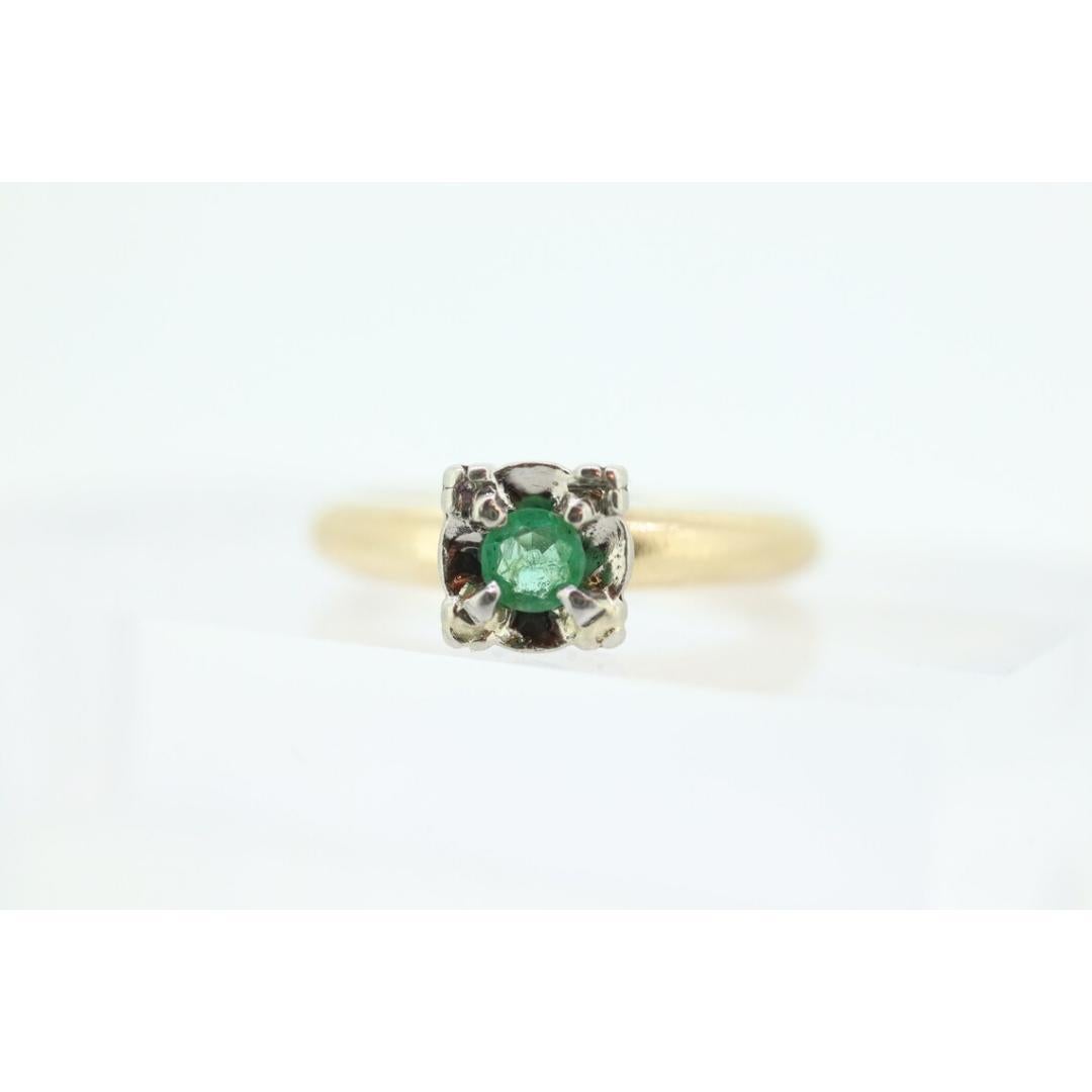 Anillo Art Decó Vintage de filigrana con solitario de esmeralda. Cuadrado de esmeralda de oro de 14k en Bueno estado para la venta en Port Charlotte, FL