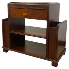 Table d'appoint Vintage Art of Vintage avec Attached  Deux porte-revues