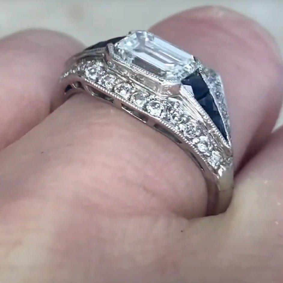 Vintage-Verlobungsring im Art déco-Stil mit Diamant im Smaragdschliff ( ca. 1,10 Karat) im Angebot 1