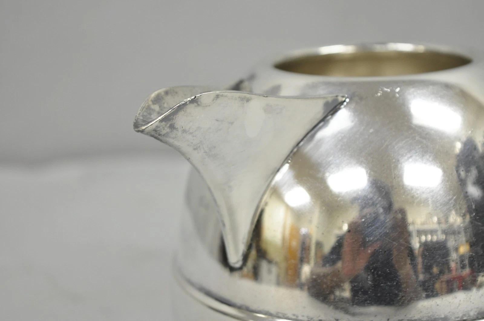 Vintage Art Deco E.P. Copper Silver Plated Bulbous Water Pitcher Jug w/ Handle For Sale 3