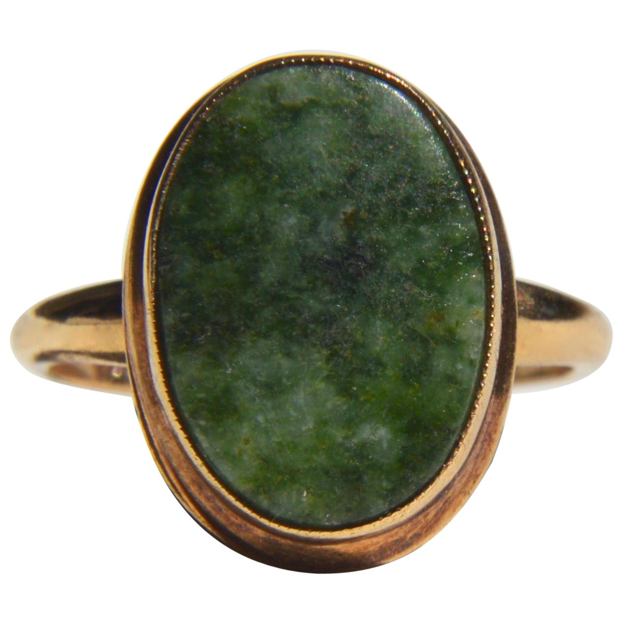 Vintage Art Deco Era 1920s 5.81 Carat Jade 10 Karat Gold Signet Ring