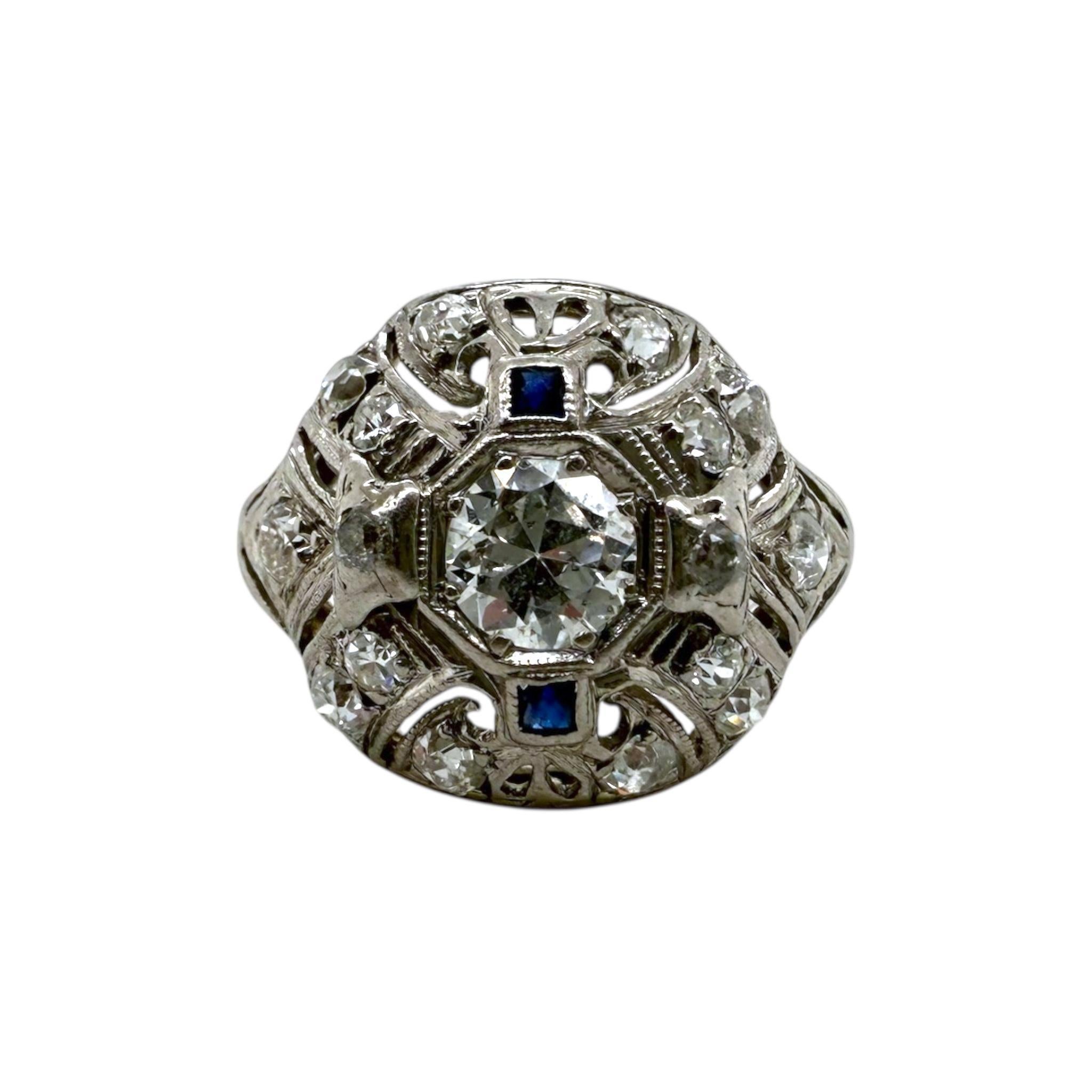 De las mujeres Anillo de Cóctel Vintage de Platino con Diamantes y Zafiro de la Época Art Déco en venta