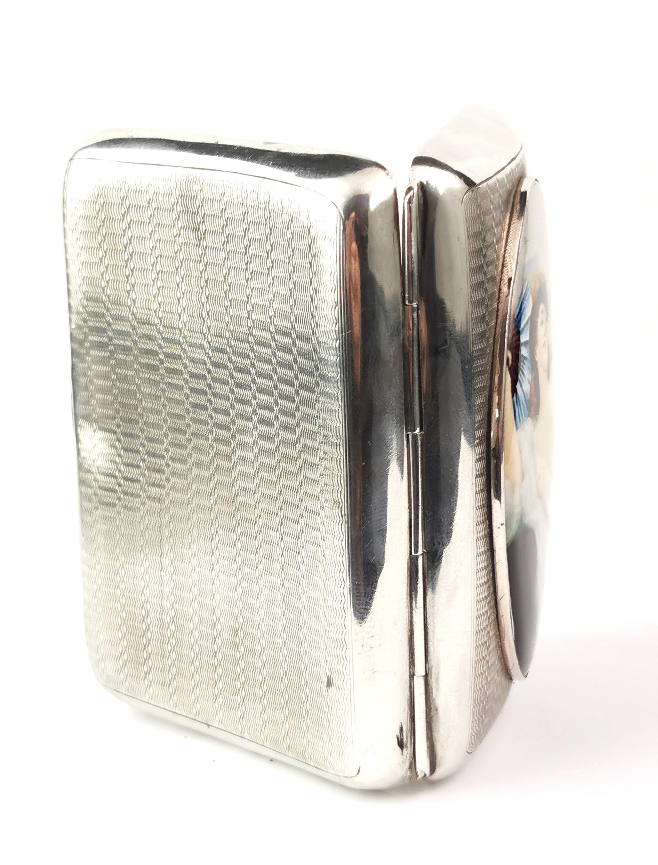Vintage Art Deco erotic sterling silver cigarette case, enamelled  In Fair Condition For Sale In NEWARK, GB