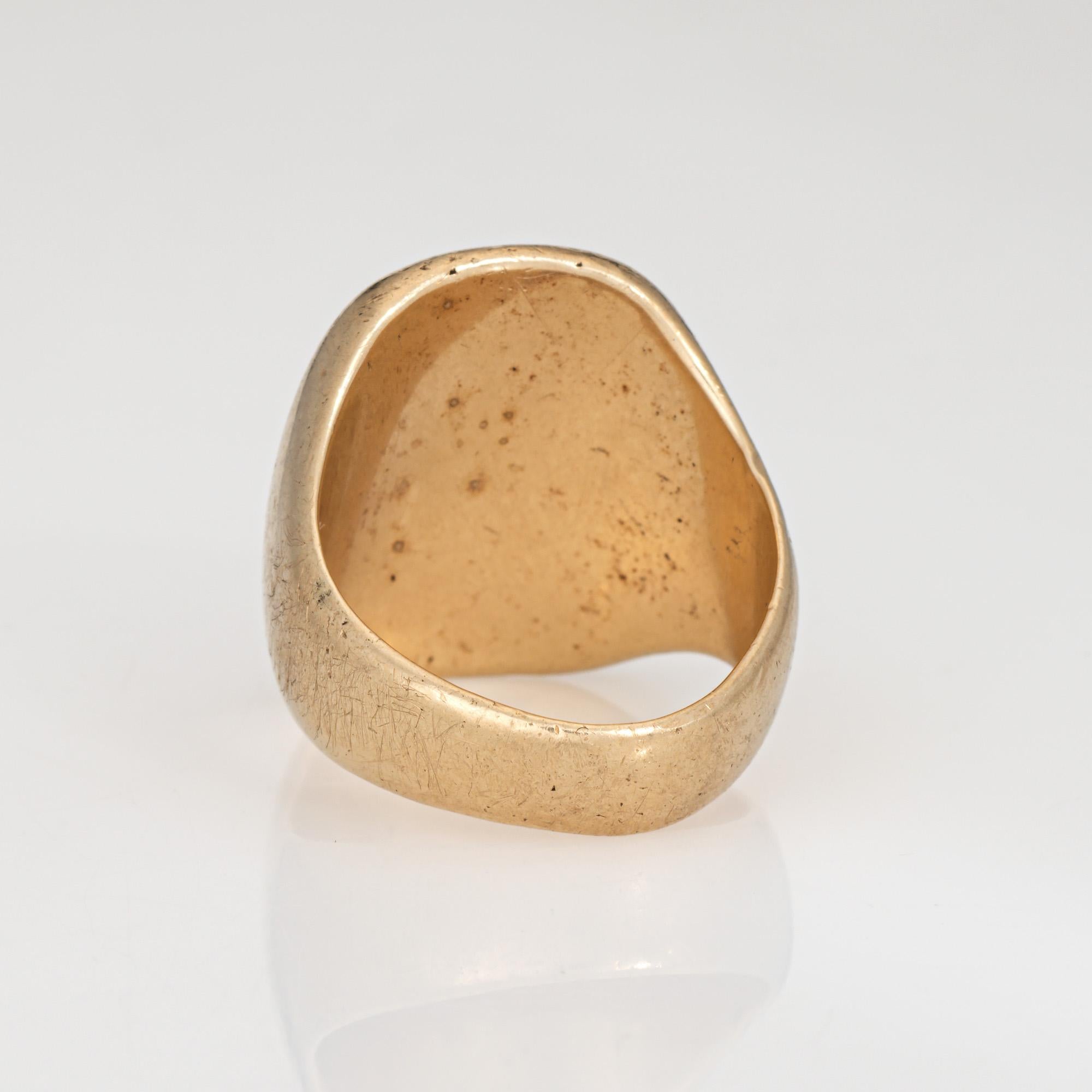 Vintage Art Deco Family Crest Signet Ring Heavy 14k Yellow Gold Sz 7.5 Jewelry État moyen - En vente à Torrance, CA