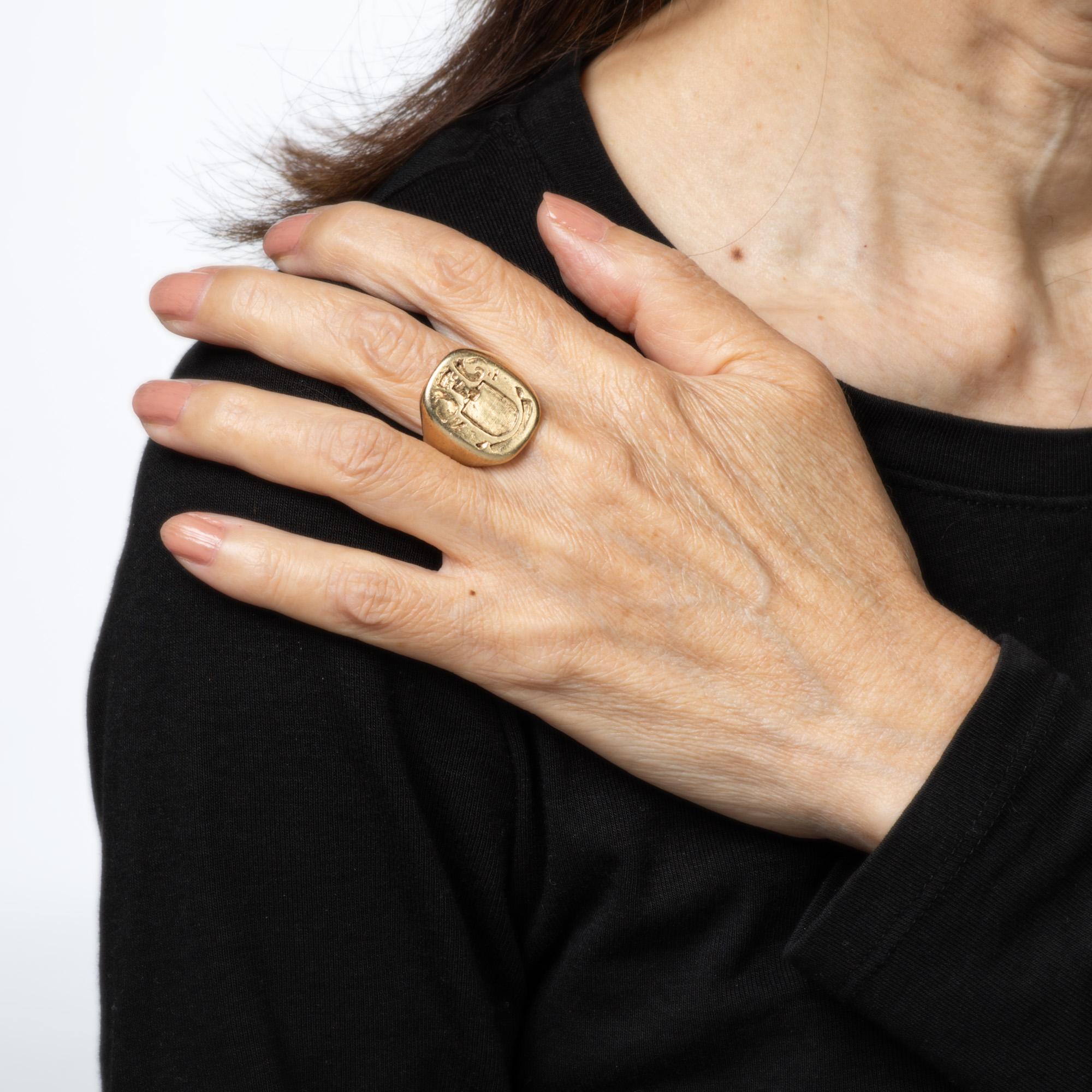 Vintage Art Deco Family Crest Signet Ring Heavy 14k Yellow Gold Sz 7.5 Jewelry Unisexe en vente