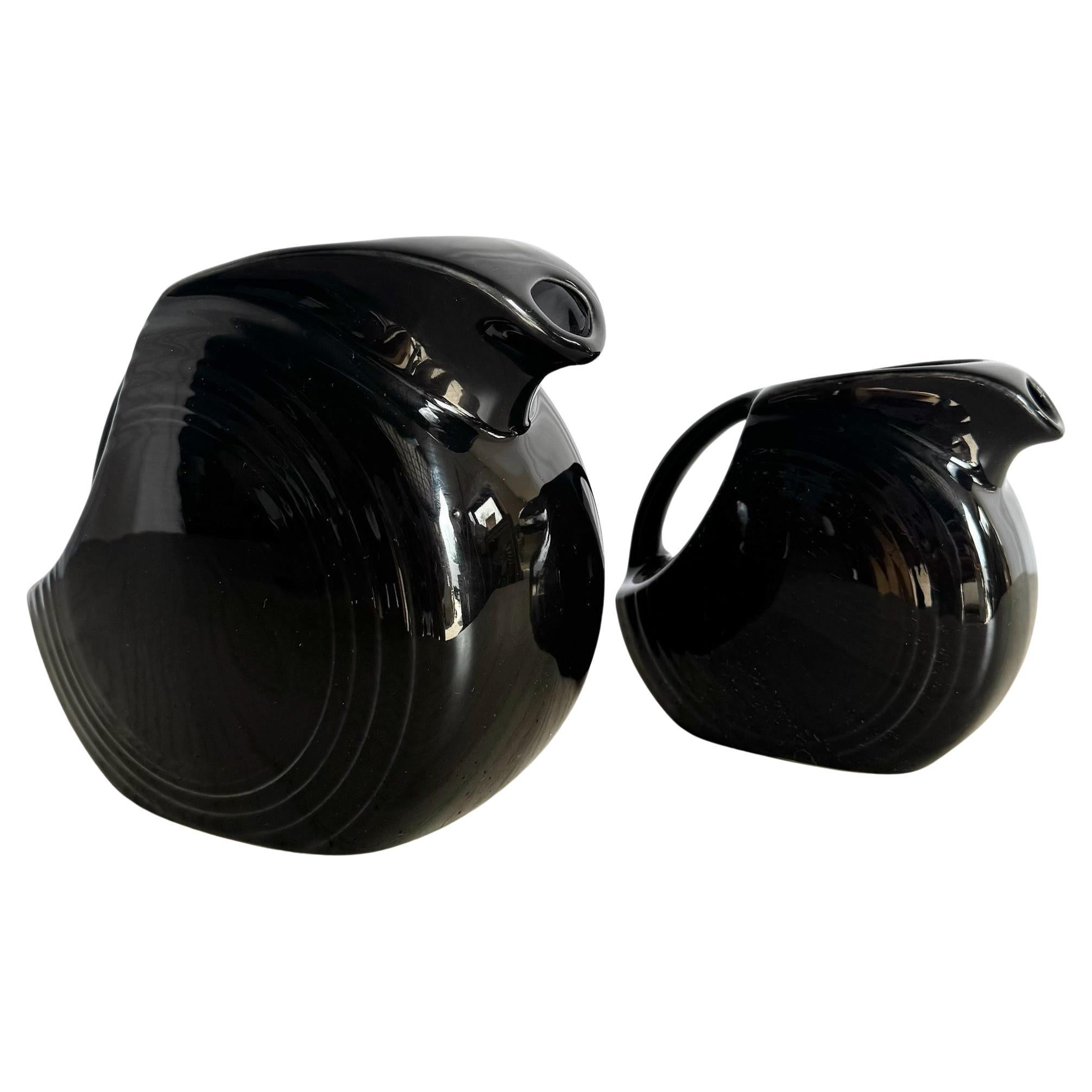 Vintage Art of Vintage Fiesta Ware Disk Pitchers - Set of 2 en vente