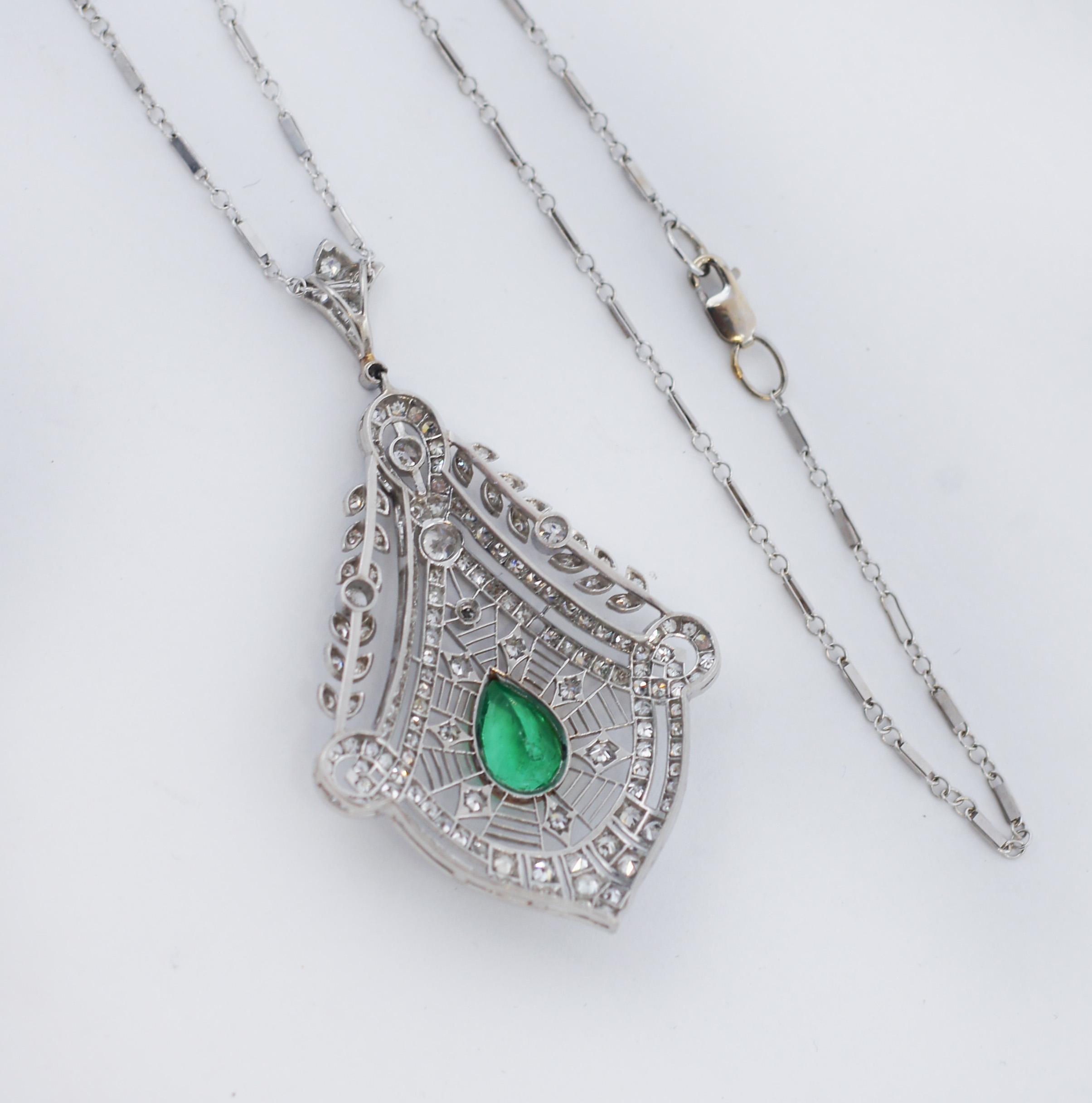 Vintage Art Deco Filigree Platinum Diamond and Emerald Necklace and Ring Set In Good Condition For Sale In San Fernando, CA