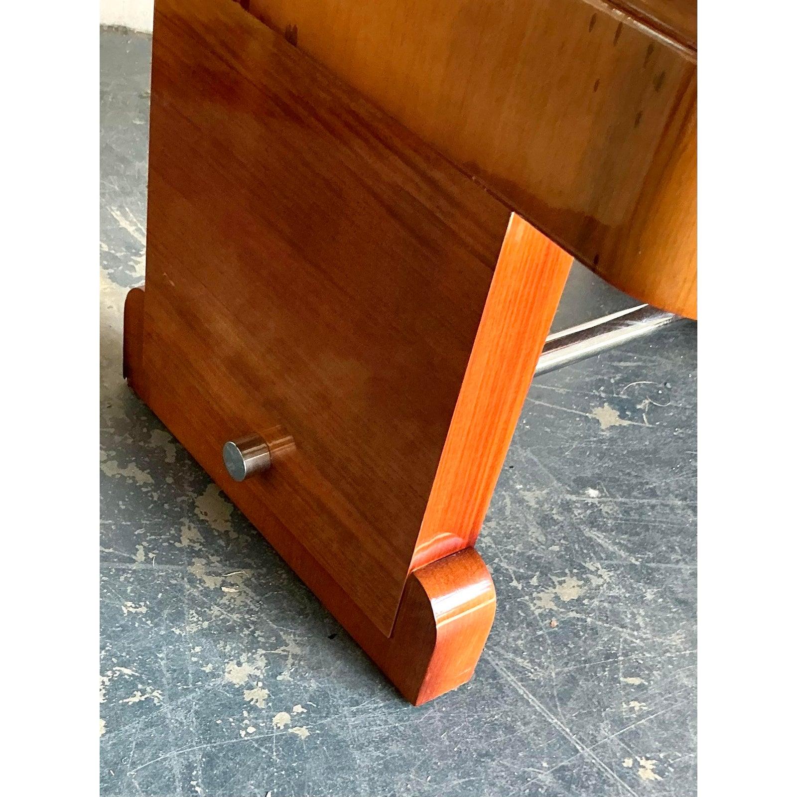 Vintage Art of Vintage Art of Vintage Art of Vintage Art of Vintage Art of Vintage Art of Vintage Art of Vintage Art of Vintage Art of Vintage Table à manger extensible en acajou flammé en vente 1