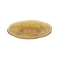 Bol à fruits plat Art Déco en verre pressé ambré fabriqué en Belgique