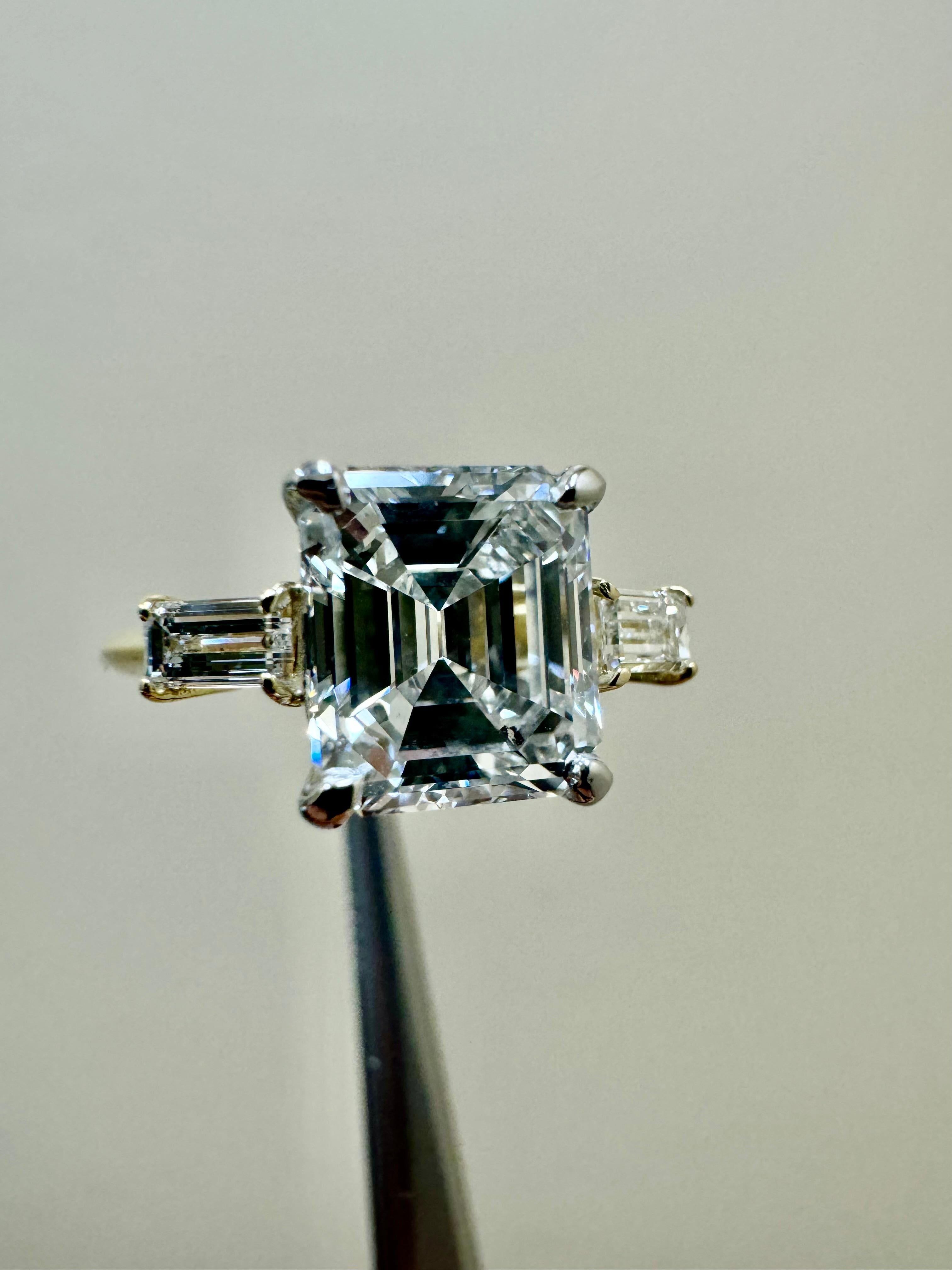 Vintage Art Deco GIA Certified 2.41 Carat Emerald Cut Diamond Engagement Ring For Sale 14