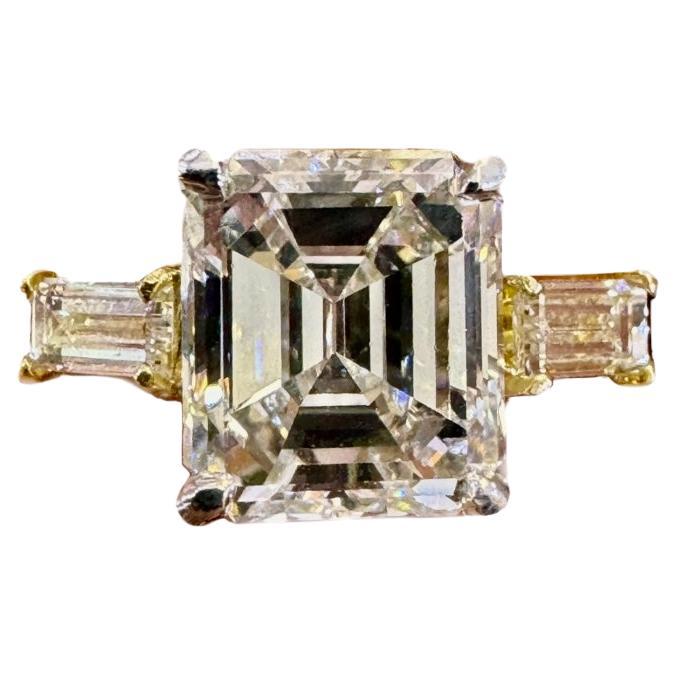 Vintage Art Deco GIA Certified 2.41 Carat Emerald Cut Diamond Engagement Ring For Sale