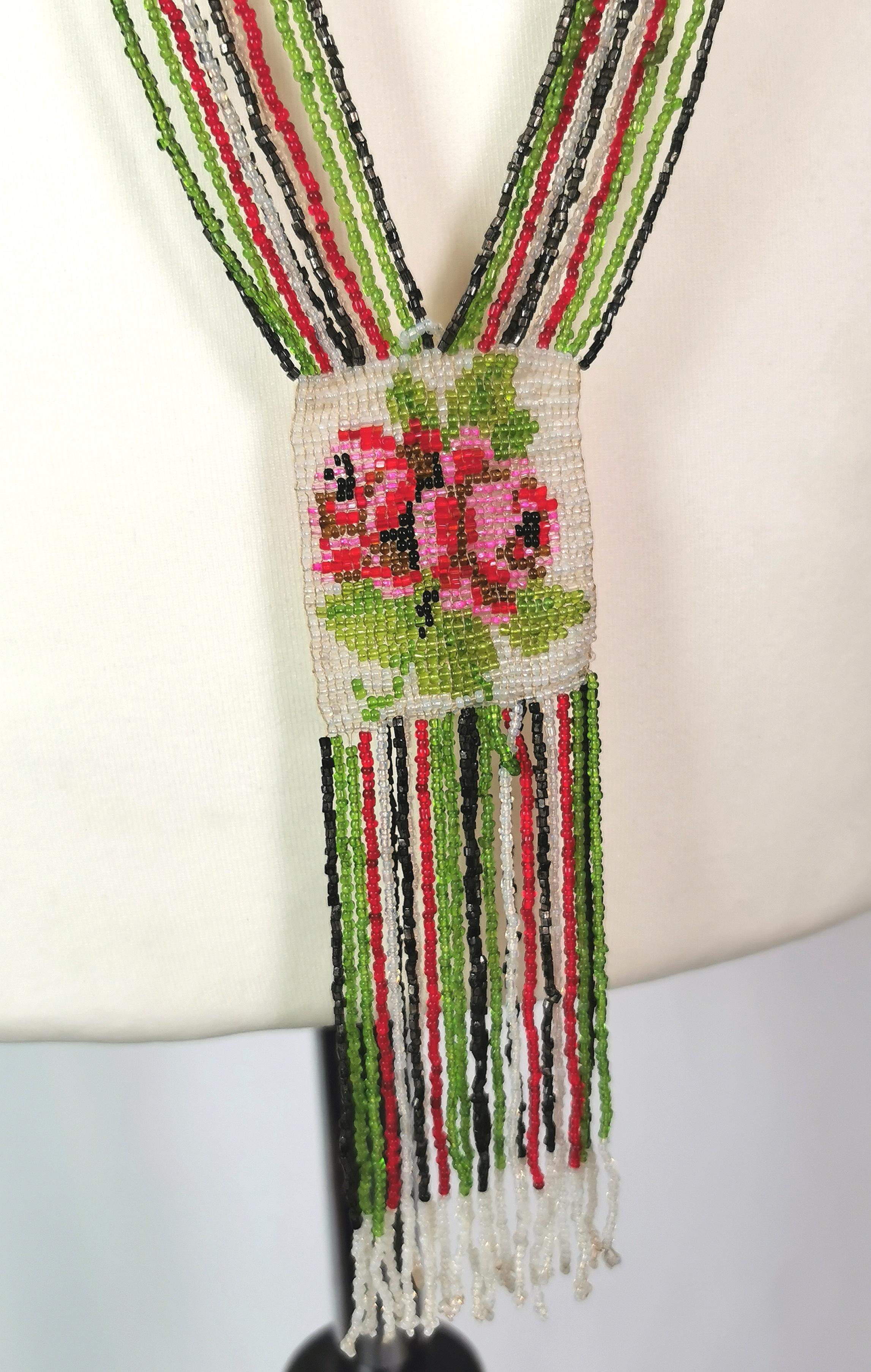 Vintage Art Deco glass beadwork sautoir necklace, floral, Flapper length  For Sale 1