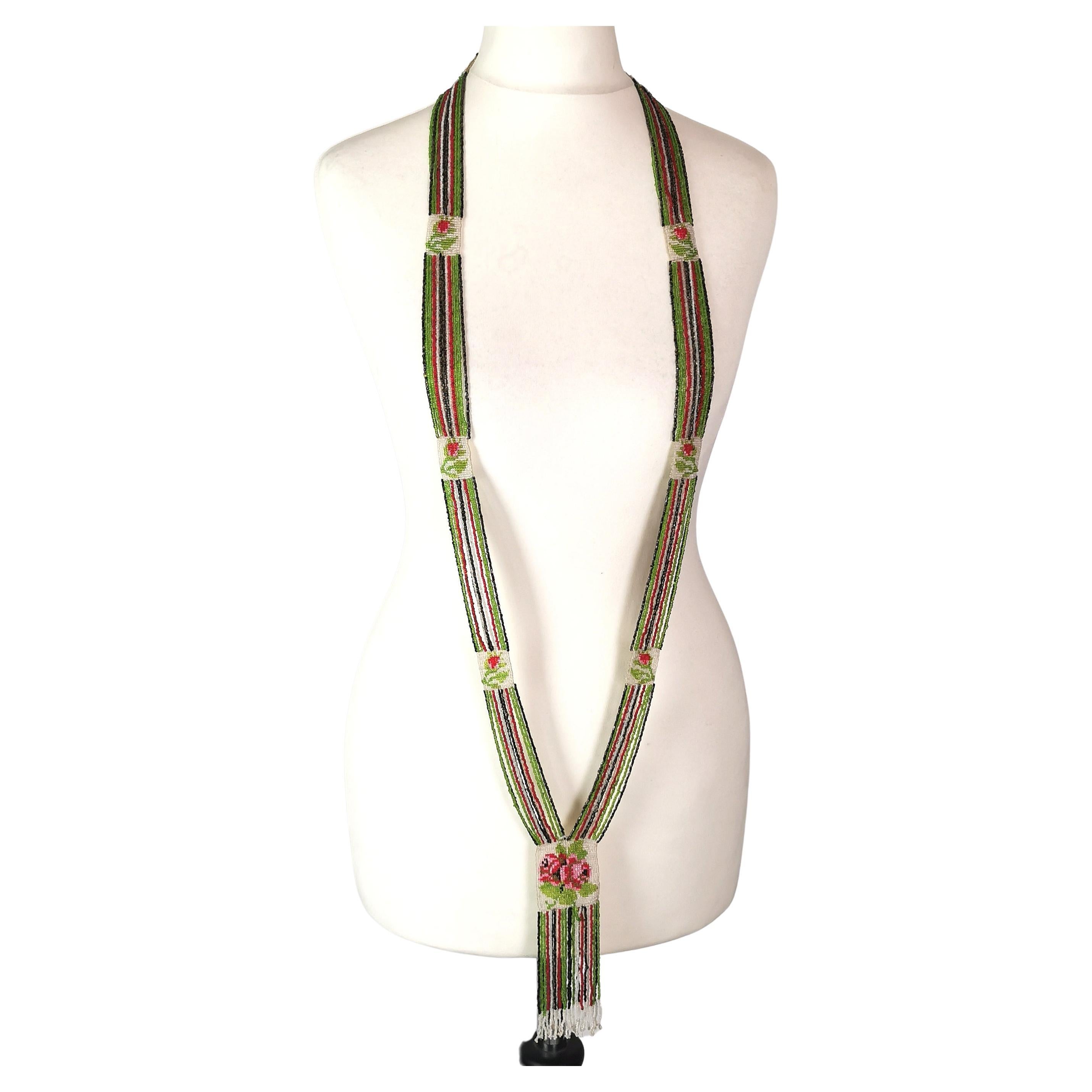 Vintage Art Deco glass beadwork sautoir necklace, floral, Flapper length  For Sale