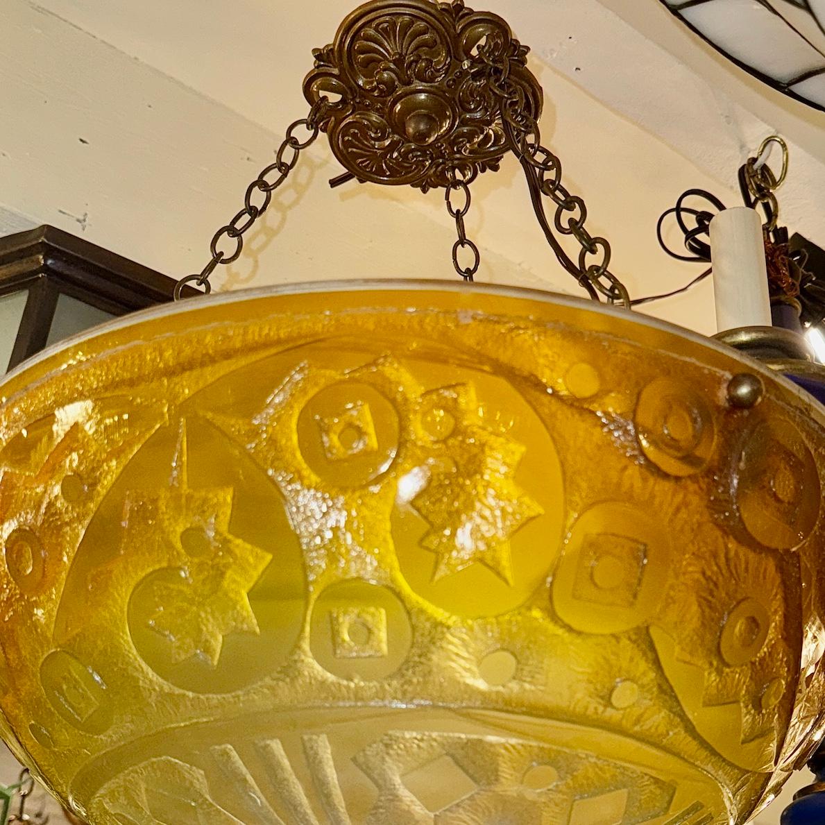 Apparecchio di illuminazione in vetro Art Deco d'epoca in vendita 4
