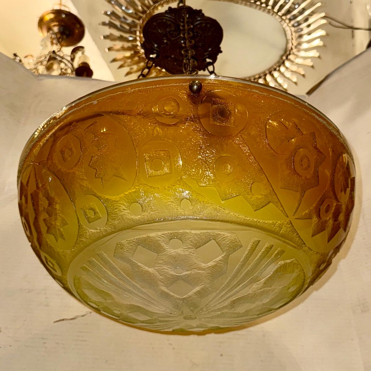 Stampato Apparecchio di illuminazione in vetro Art Deco d'epoca in vendita