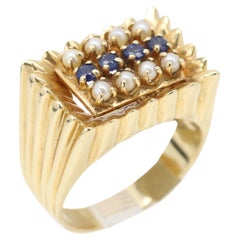 Vintage Art Deco Gold Ring Blue Sapphire and pearls 14 Karat Yellow Gold