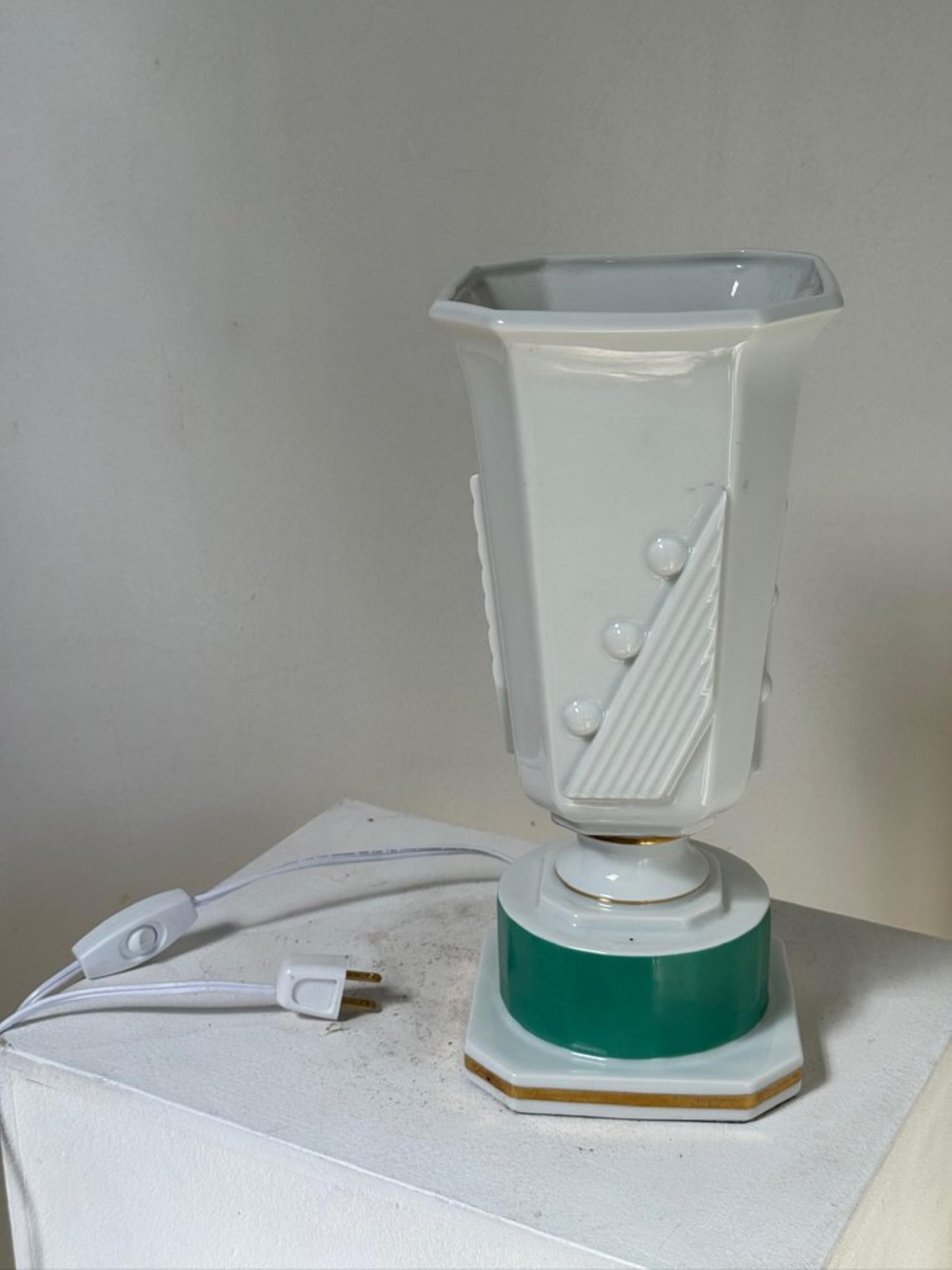 19th Century Vintage Art Deco Green And White Ceramic Lamp For Sale