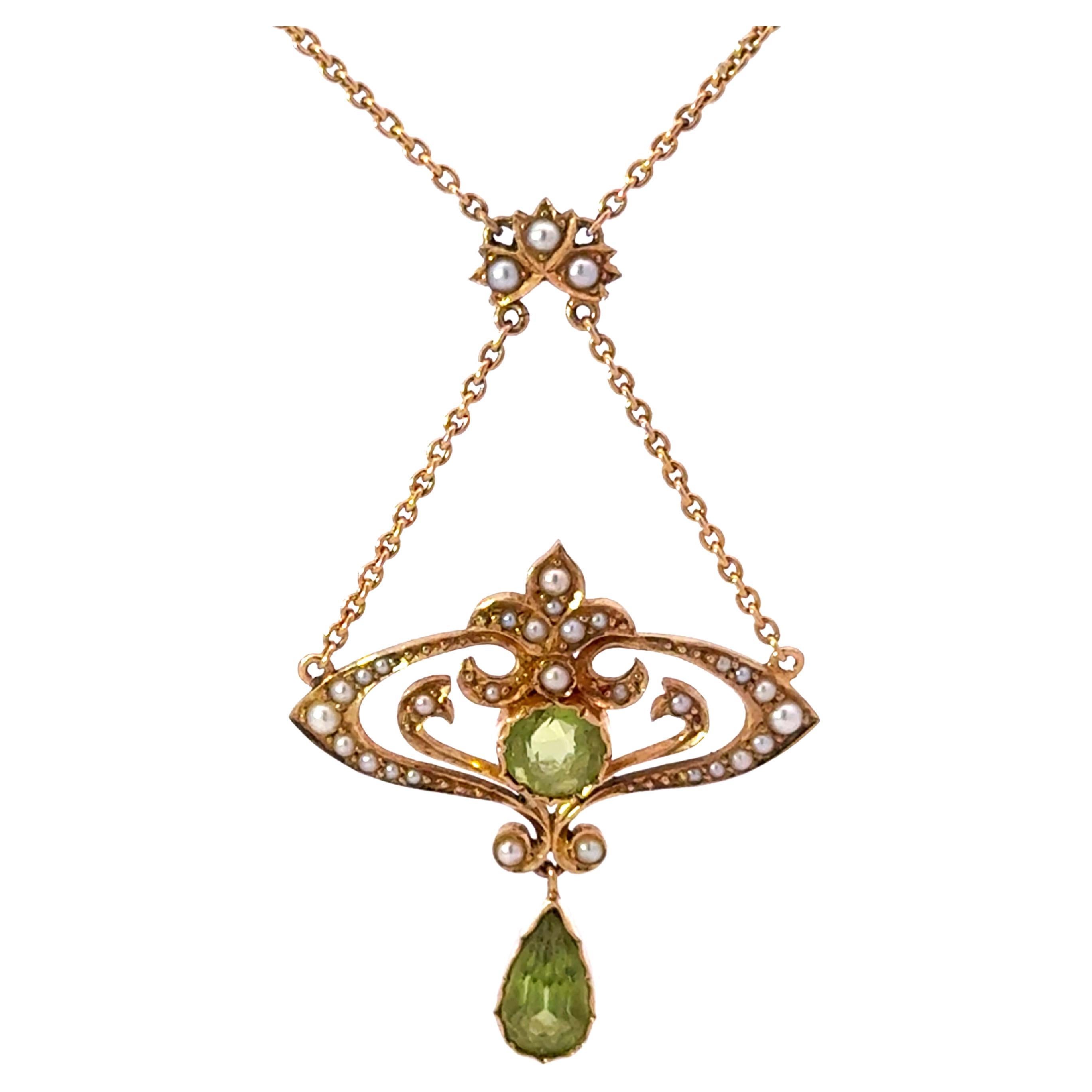 Vintage Art Deco Green Peridot and Seed Pearls Pendant Necklace 15k Pink Gold