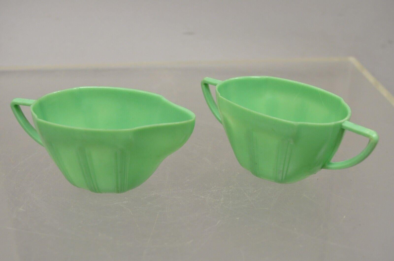 Vintage Art Deco Green & Yellow Bonny Ware Safetyware Bowl Set, 8 Pc Set In Good Condition For Sale In Philadelphia, PA