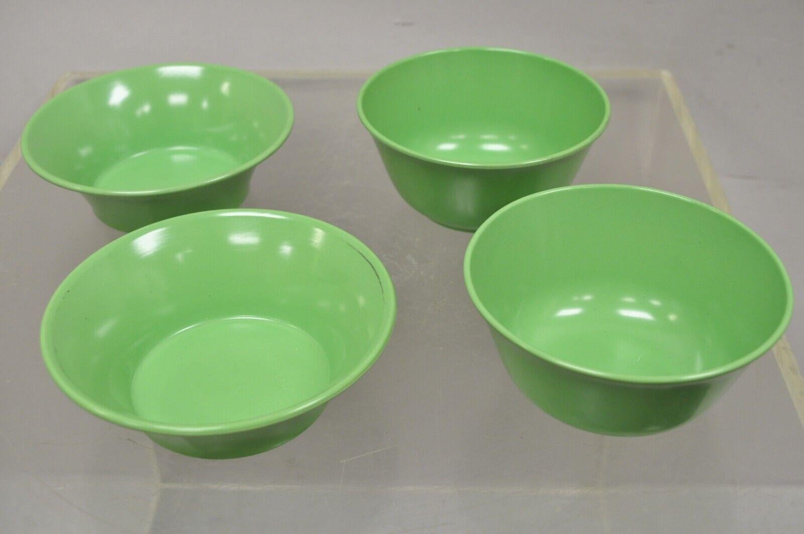 Plastic Vintage Art Deco Green & Yellow Bonny Ware Safetyware Bowl Set, 8 Pc Set For Sale