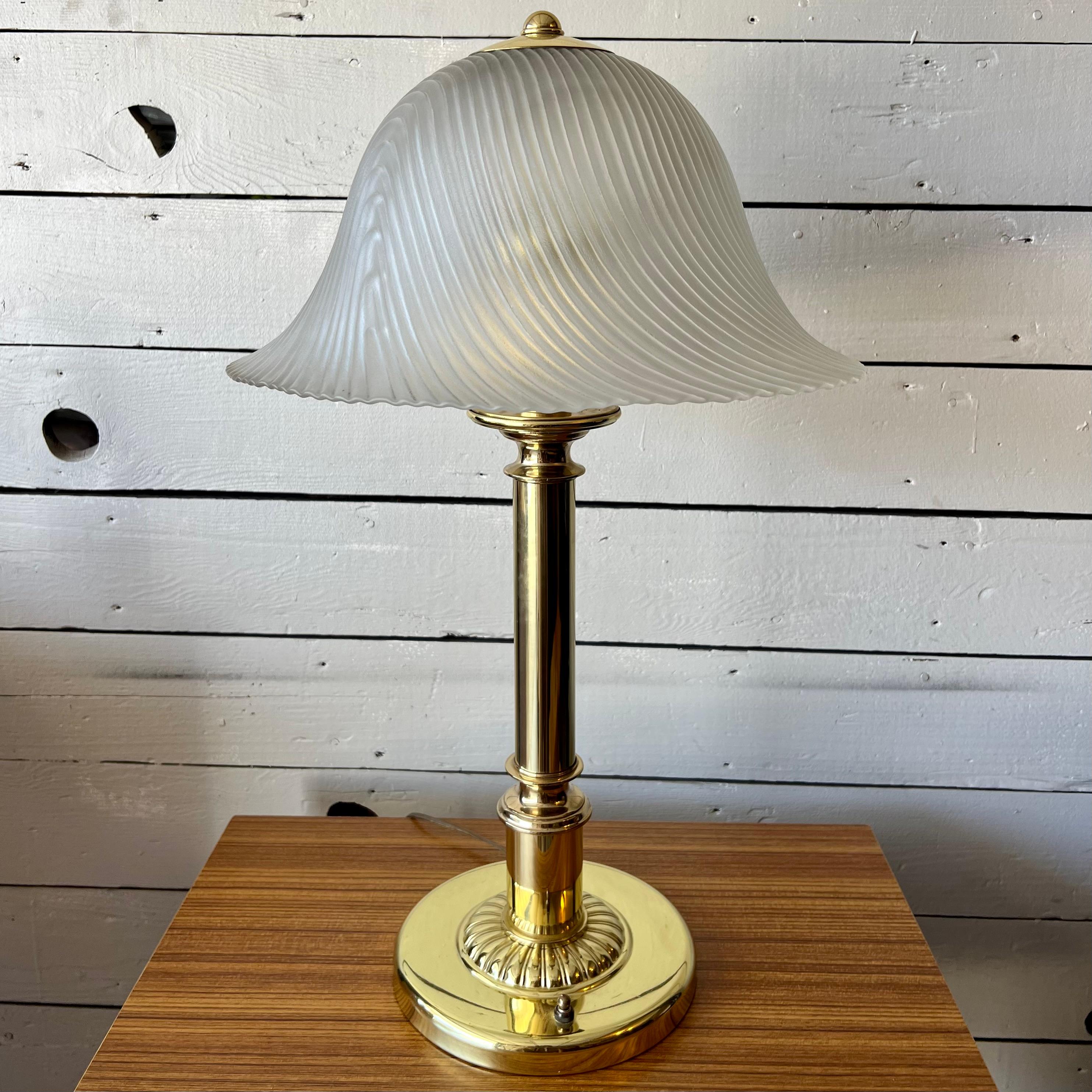 Unknown Vintage Art Deco Hollywood Regency Table Lamp with Ribbed Frosted Glass Shade