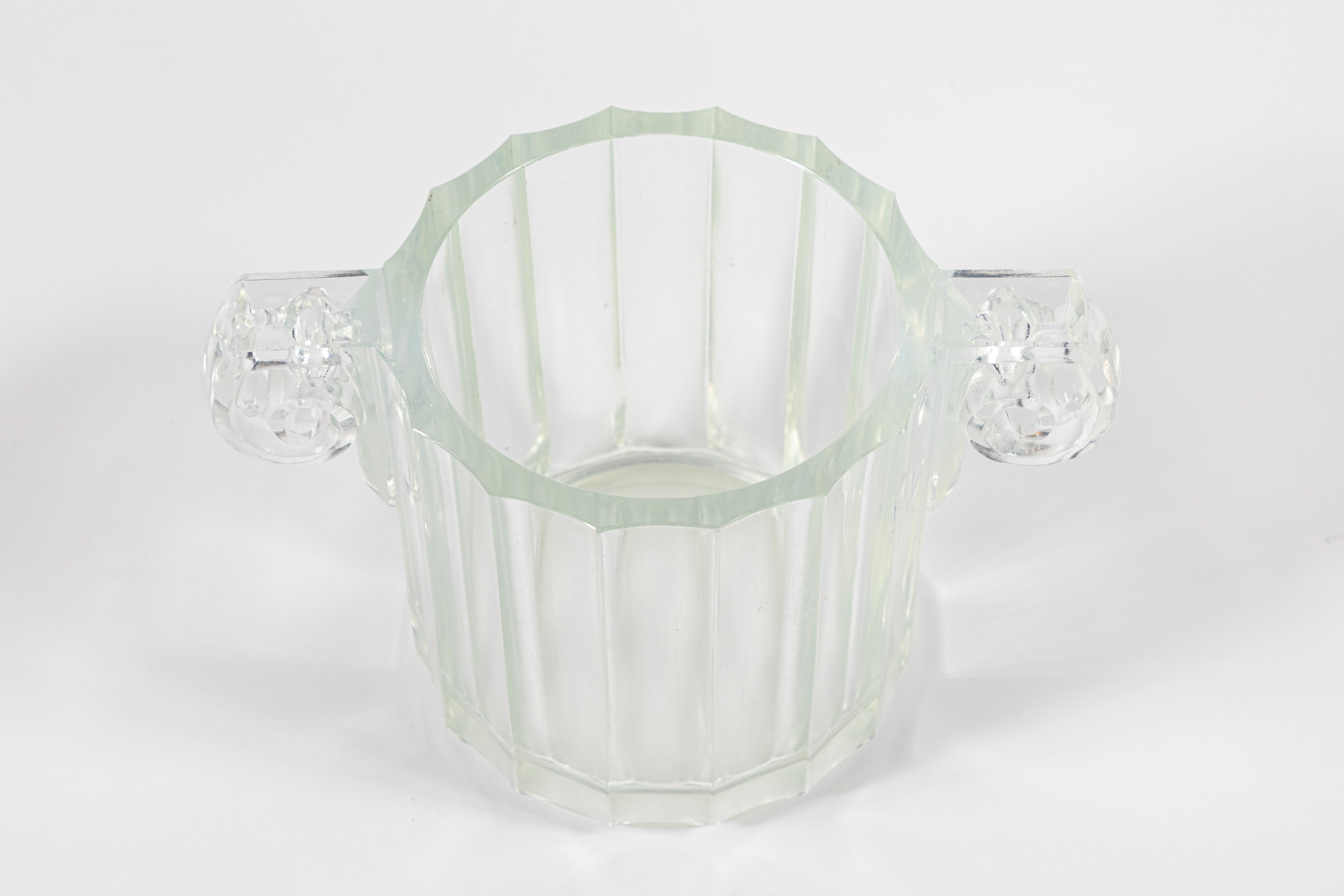 Vintage Art Deco Ice Bucket or Vase, Sabino Glass, France In Good Condition In Pasadena, CA