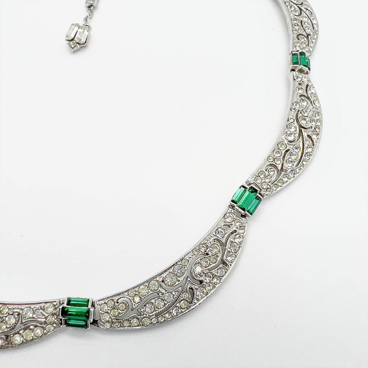 Vintage Art Deco Inspired Emerald Crystal Necklace 1940s In Good Condition For Sale In Wilmslow, GB