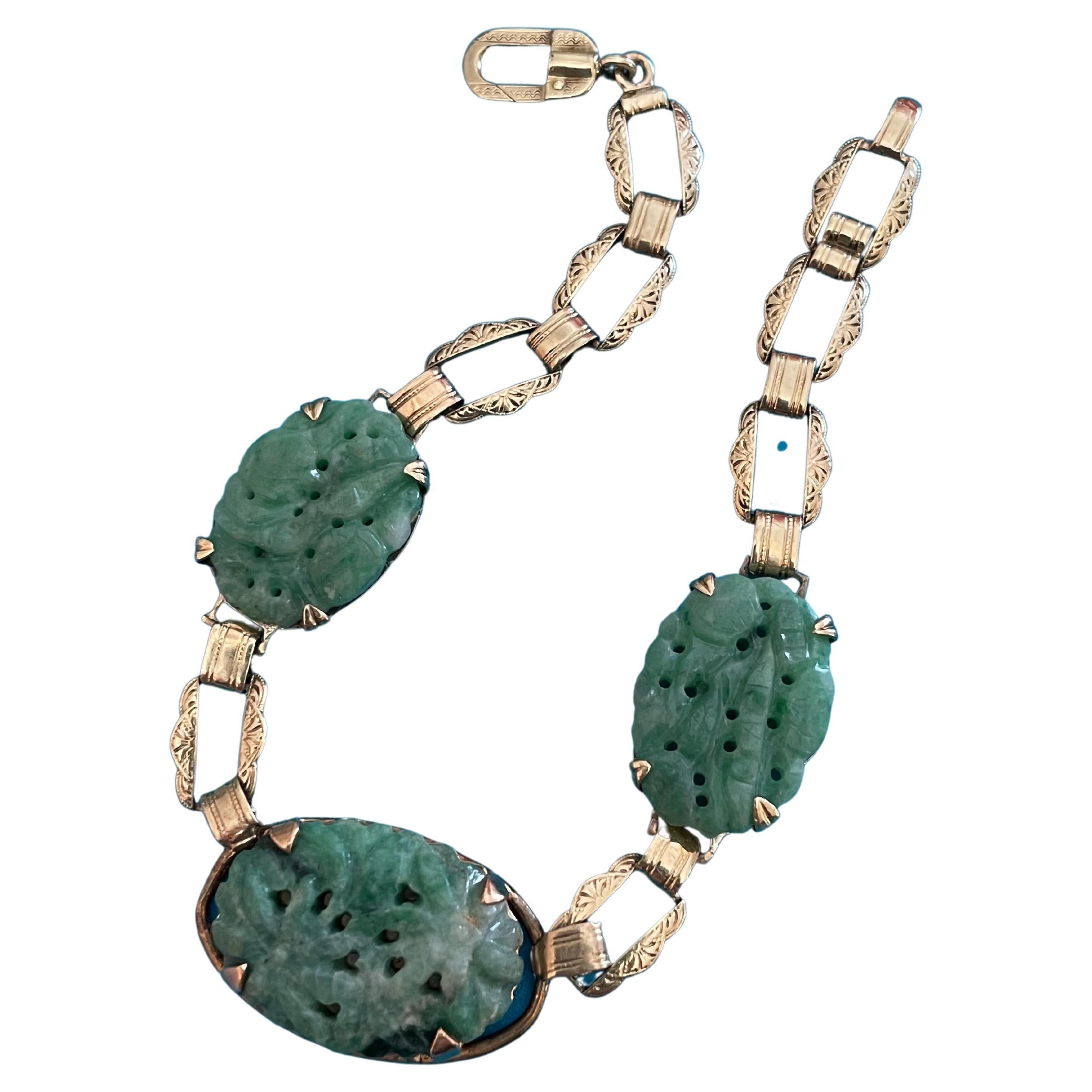 Vintage Art Deco Jadeite Jade Medallion 14 Karat Yellow Gold Link Bracelet For Sale