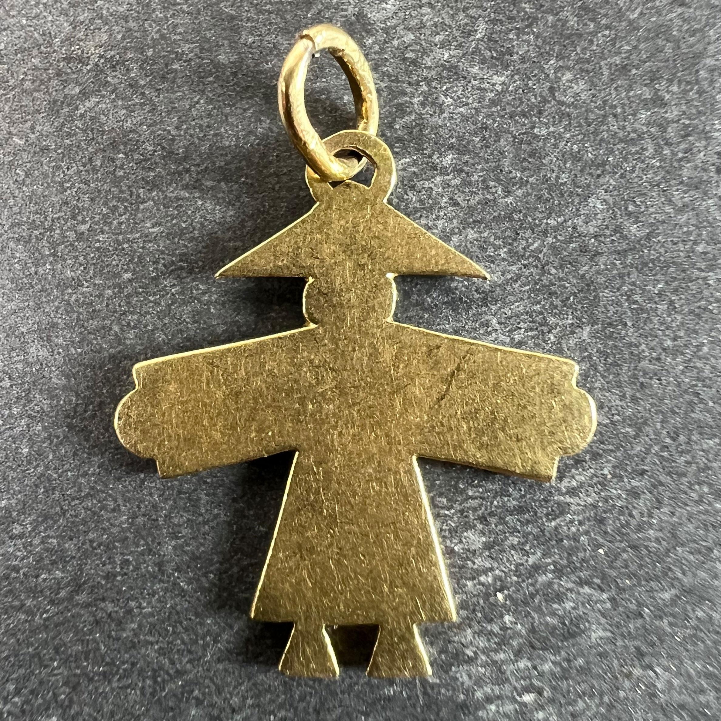 Vintage Art Deco Japan Flag Kimono Figure Enamel 18K Yellow Gold Charm Pendant In Good Condition For Sale In London, GB