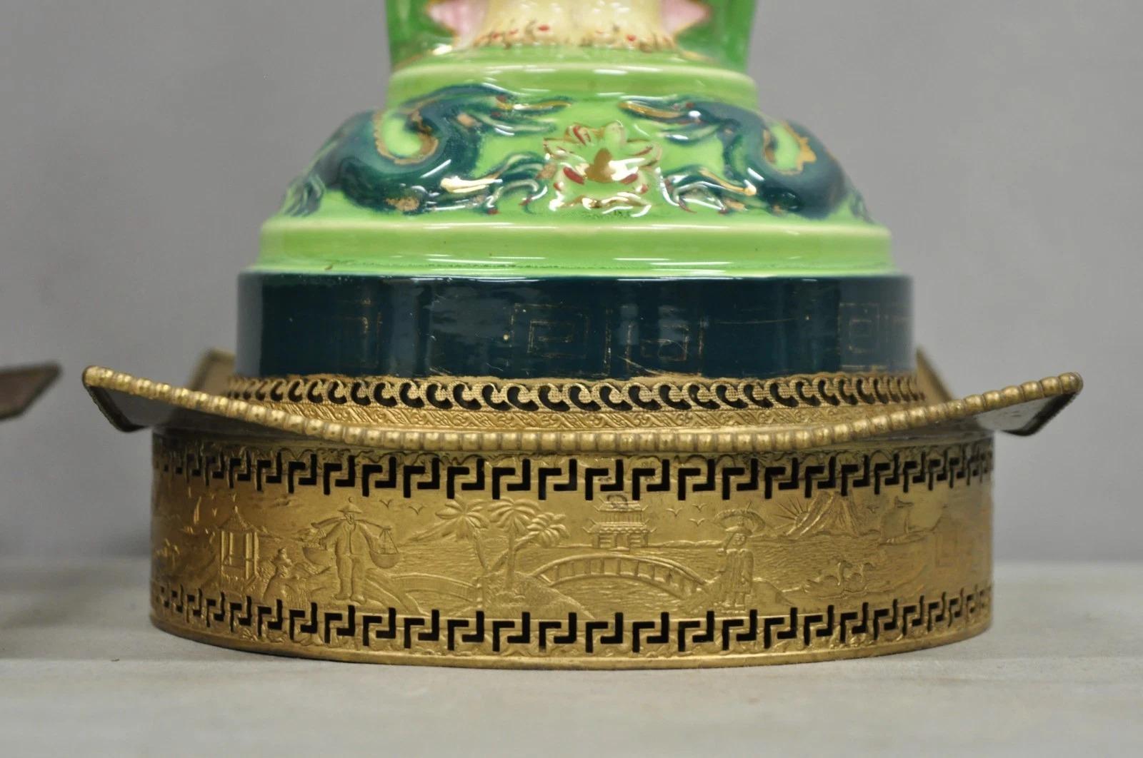 Lampes de table vintage Art Deco japonaise figurative homme et femme en porcelaine Greene Green - Paire en vente 1