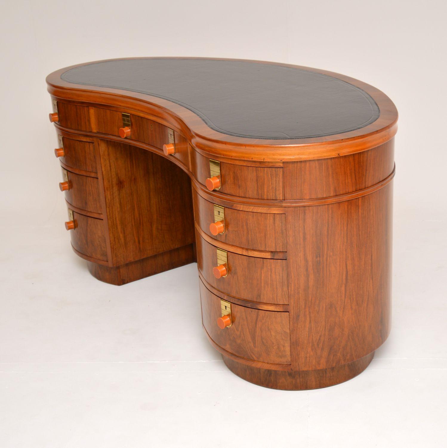 Vintage Art Deco Kidney Desk in Walnut by Laszlo Hoenig 7