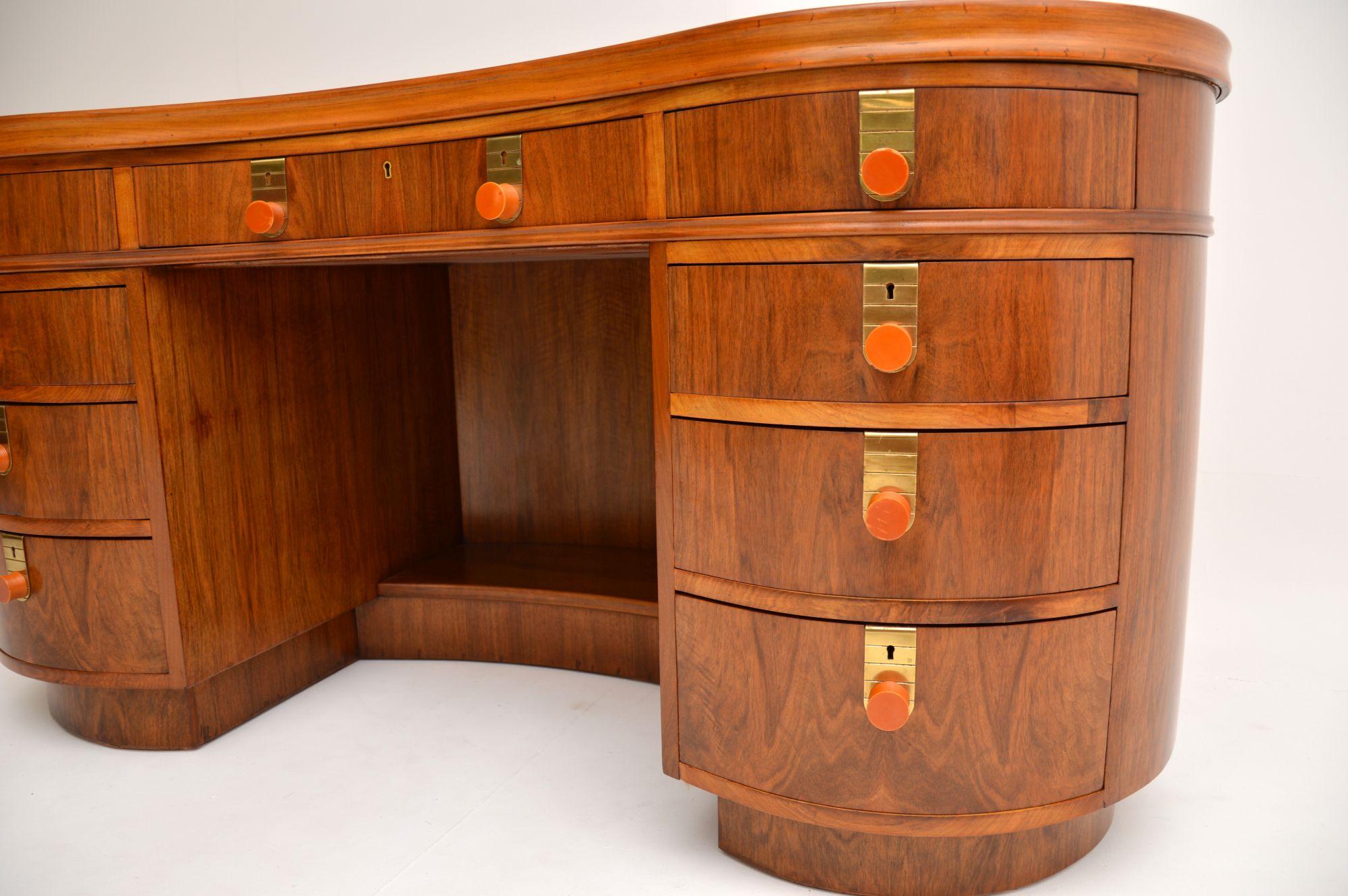 20th Century Vintage Art Deco Kidney Desk in Walnut by Laszlo Hoenig