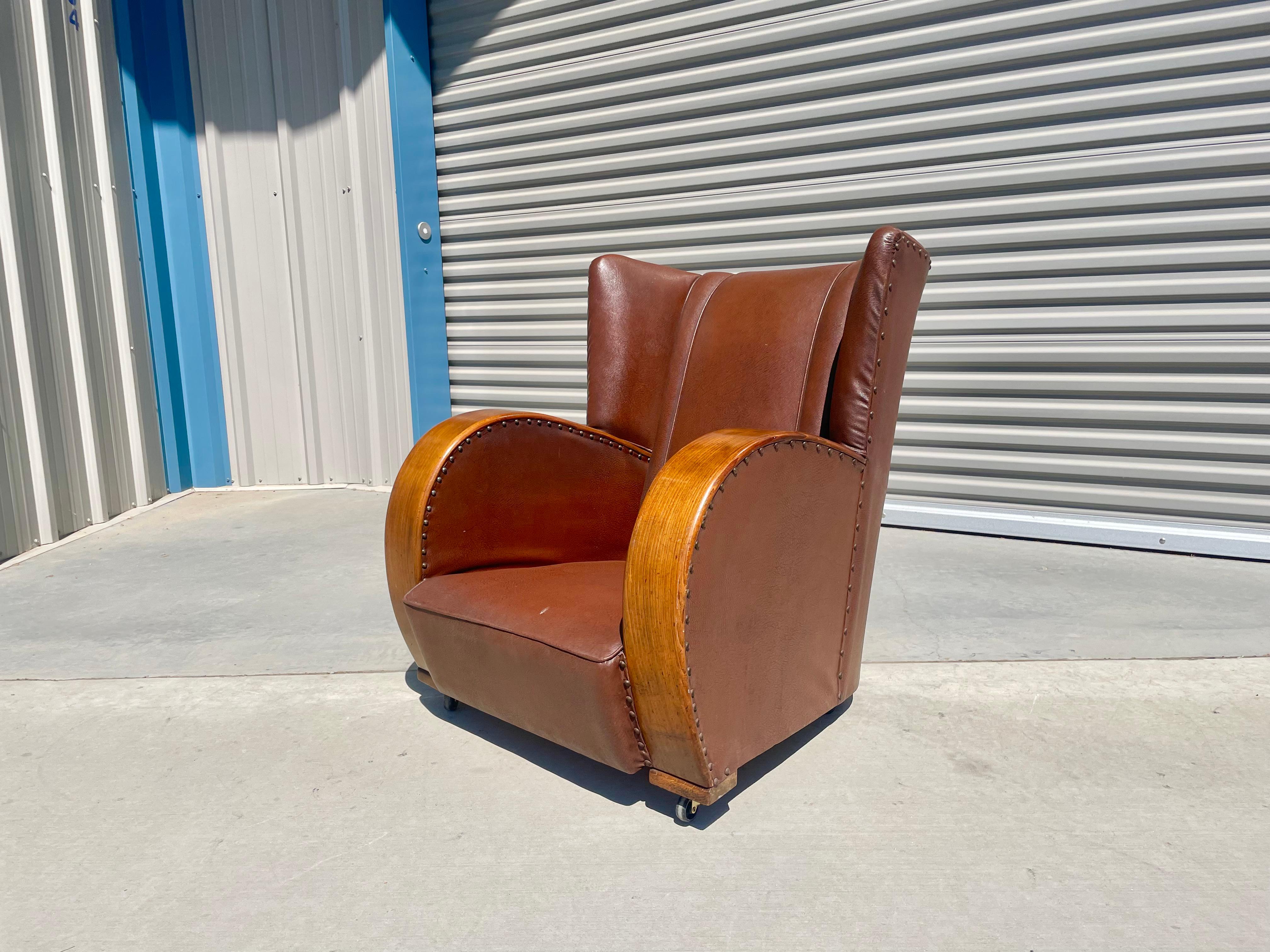 Late 20th Century Vintage Art Deco Leather Lounge Chairs For Sale
