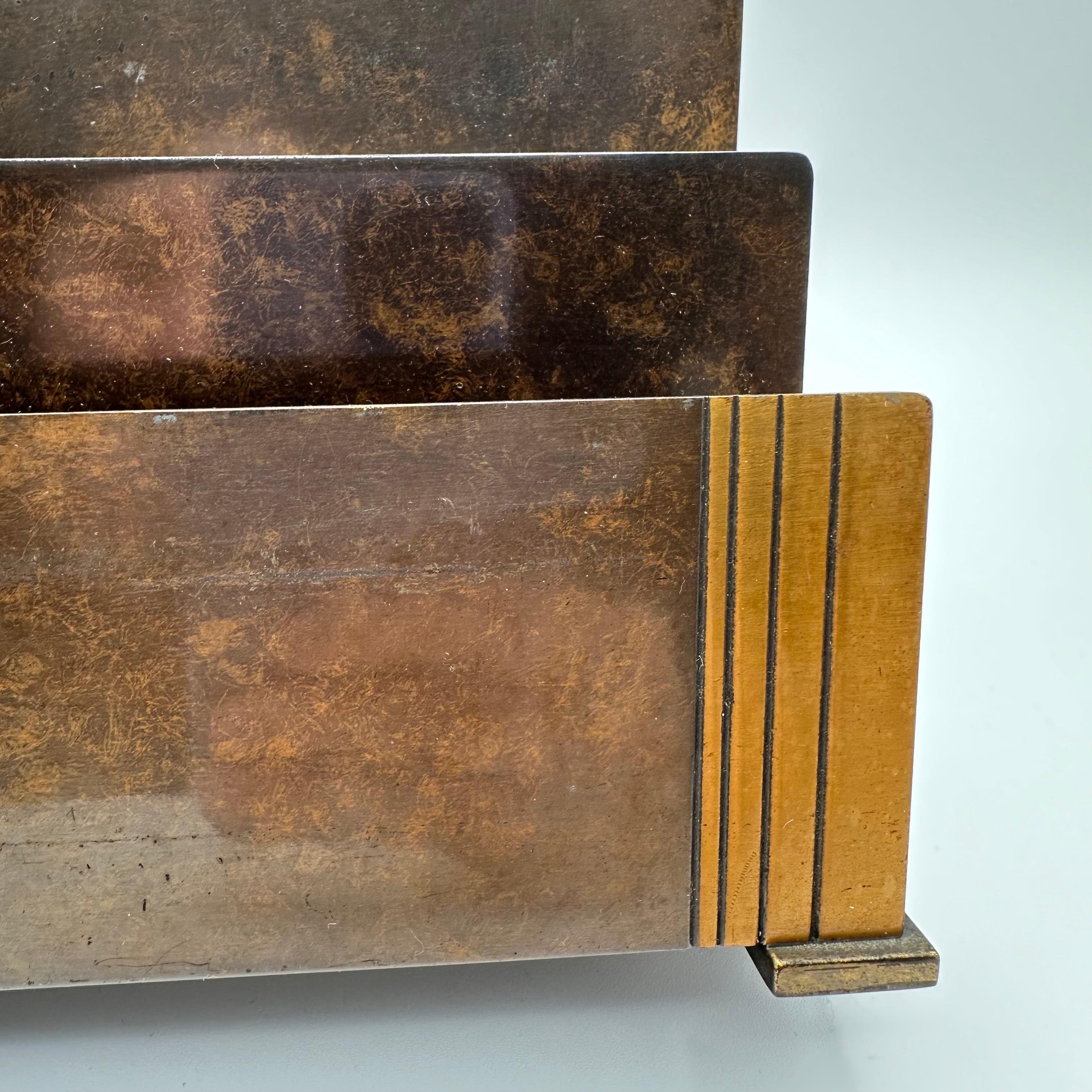 Vintage-Briefhalter aus patinierter Bronze im Art déco-Stil von Silberwappen  im Angebot 4