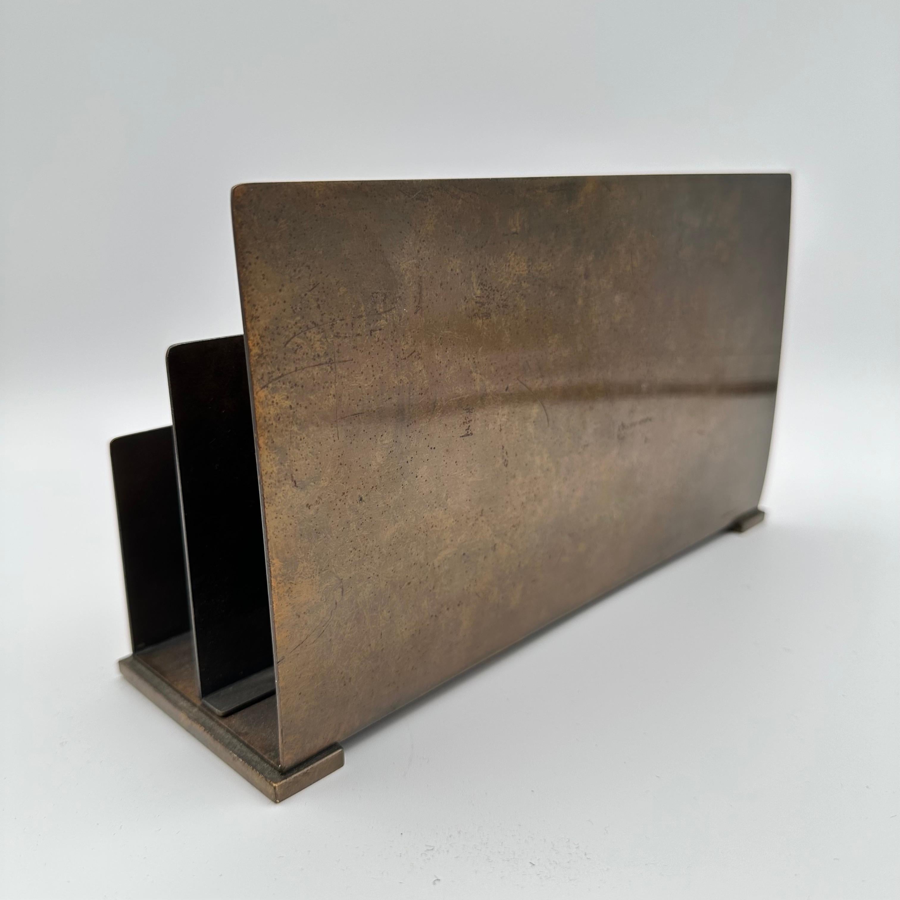 Vintage-Briefhalter aus patinierter Bronze im Art déco-Stil von Silberwappen  im Angebot 5
