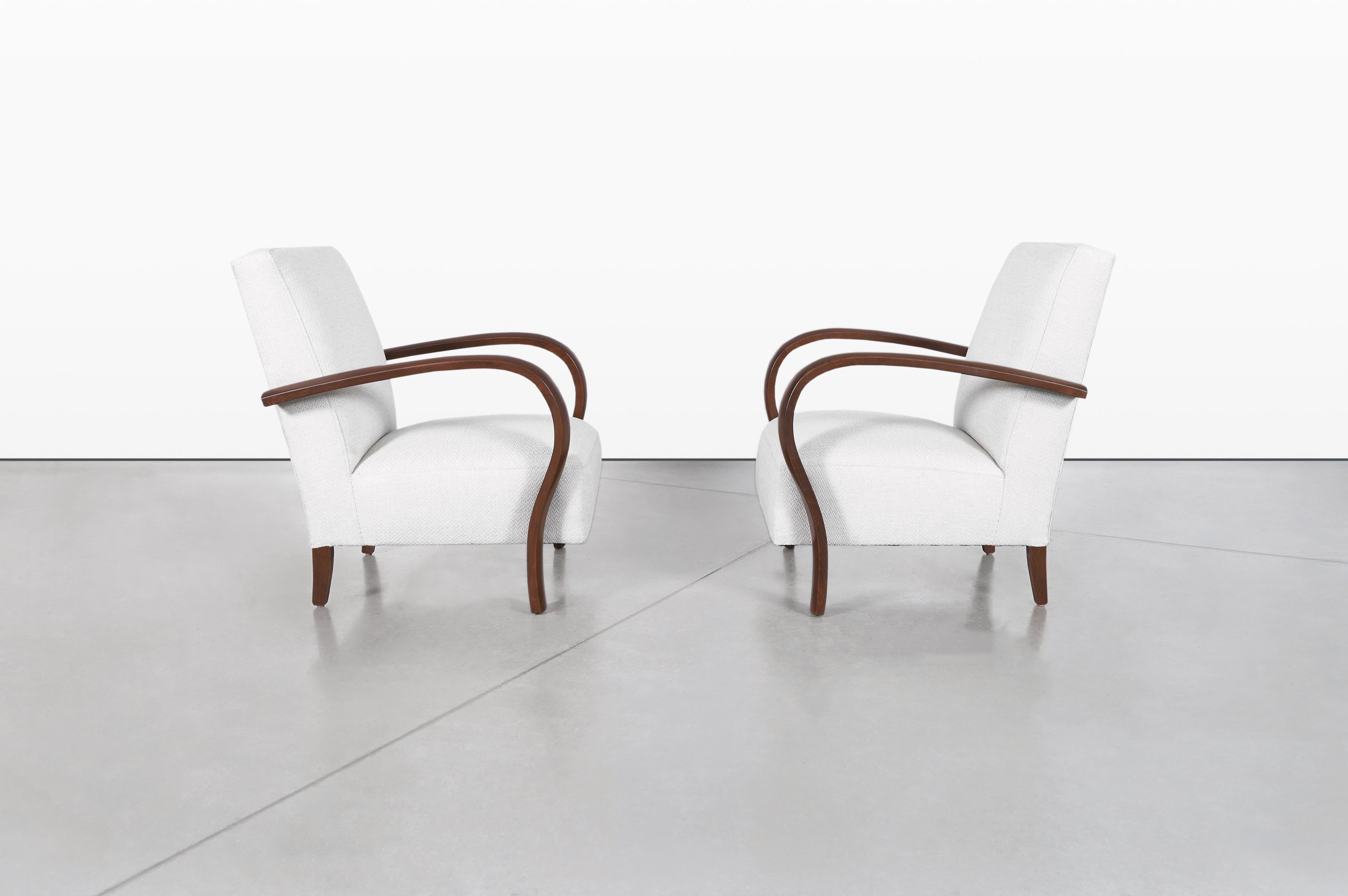 Vintage Art Deco Lounge Chairs, die Jindrich Halabala zugeschrieben werden im Zustand „Hervorragend“ im Angebot in North Hollywood, CA