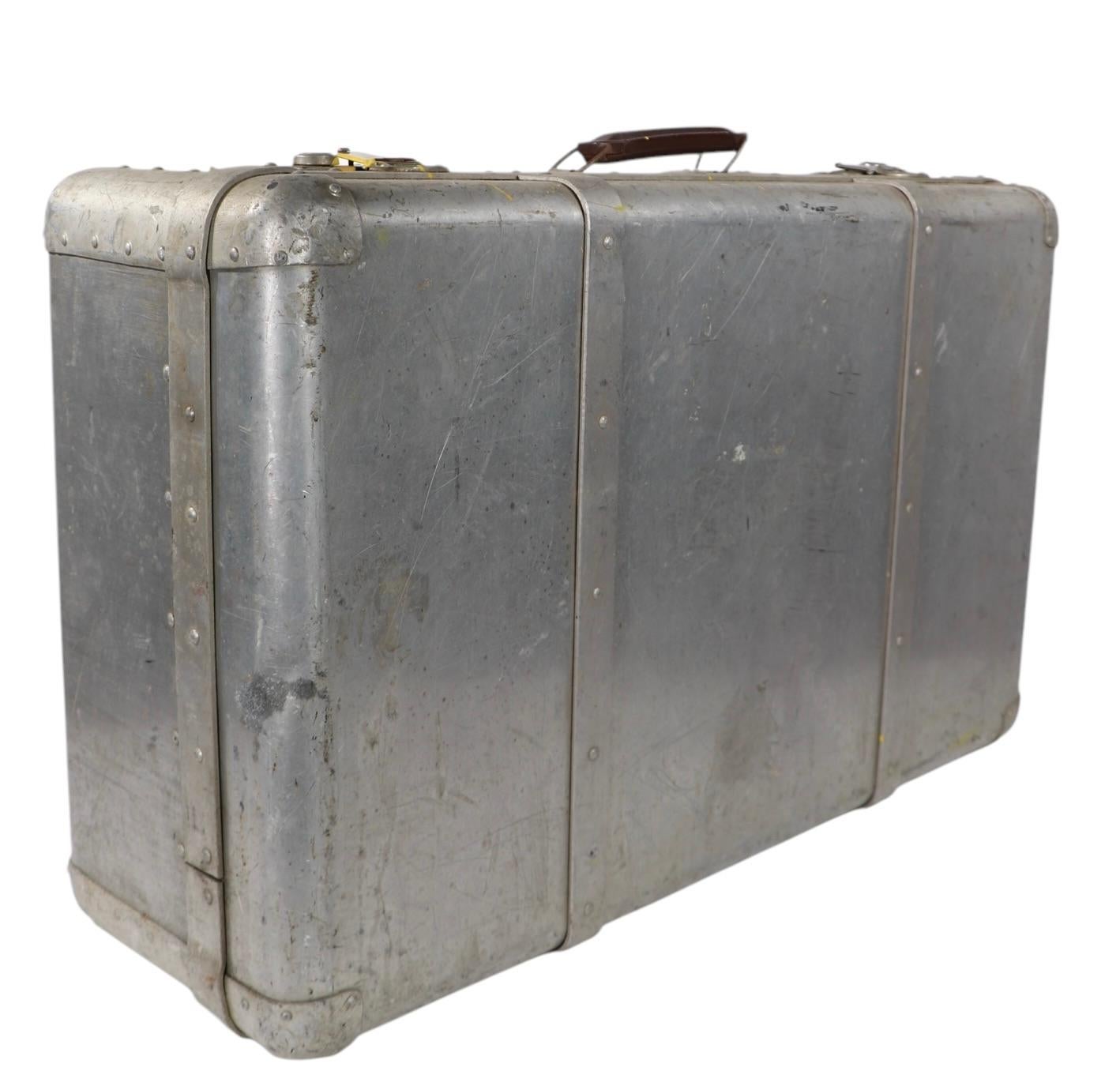 Vintage Art Deco Machine Age Riveted  Aluminum Suitcase For Sale 9