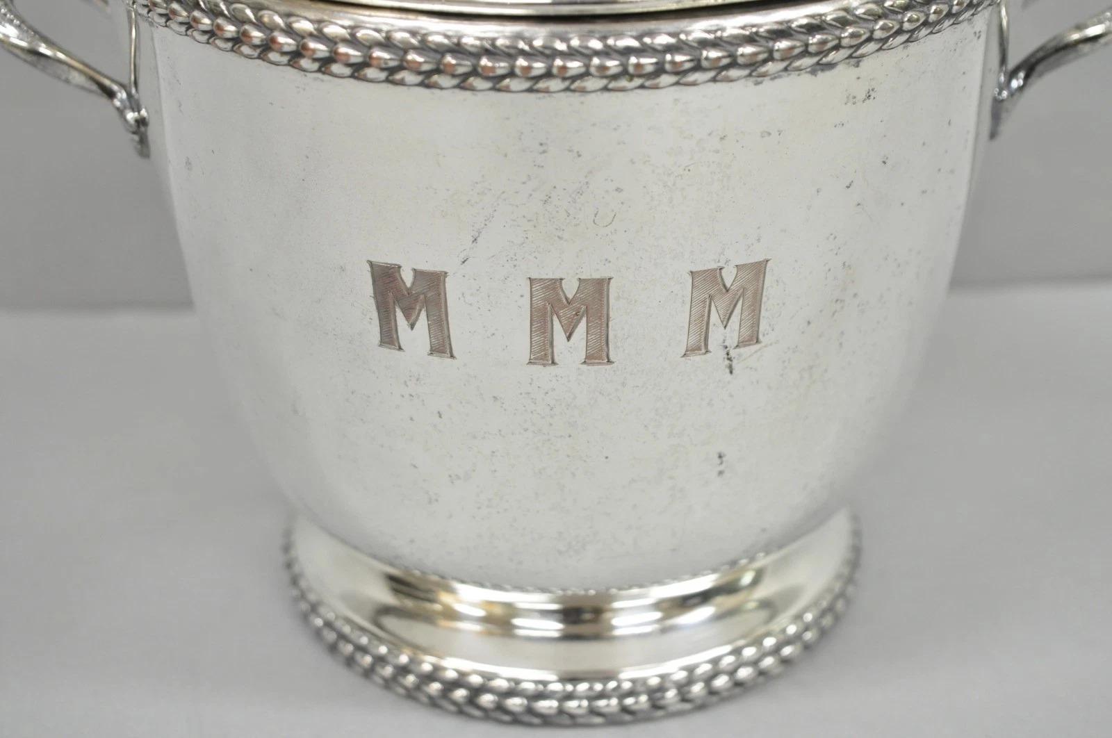 Seau à glace de bar à couvercle en métal argenté Art of Vintage Mid Century Modern avec Monogramme 