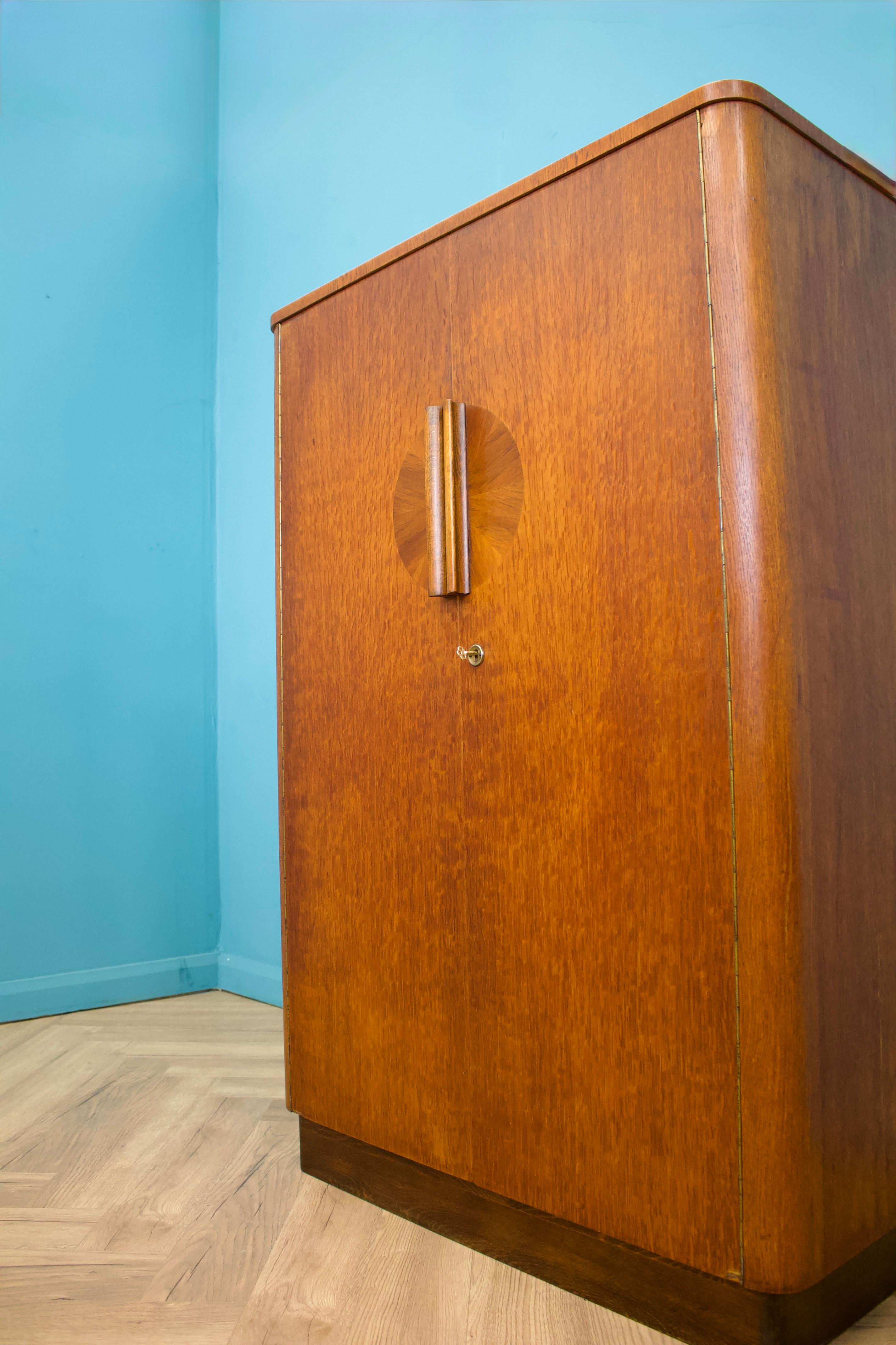 Metà XX secolo Armadio compatto in Oak d'epoca Art Deco, anni 30 in vendita