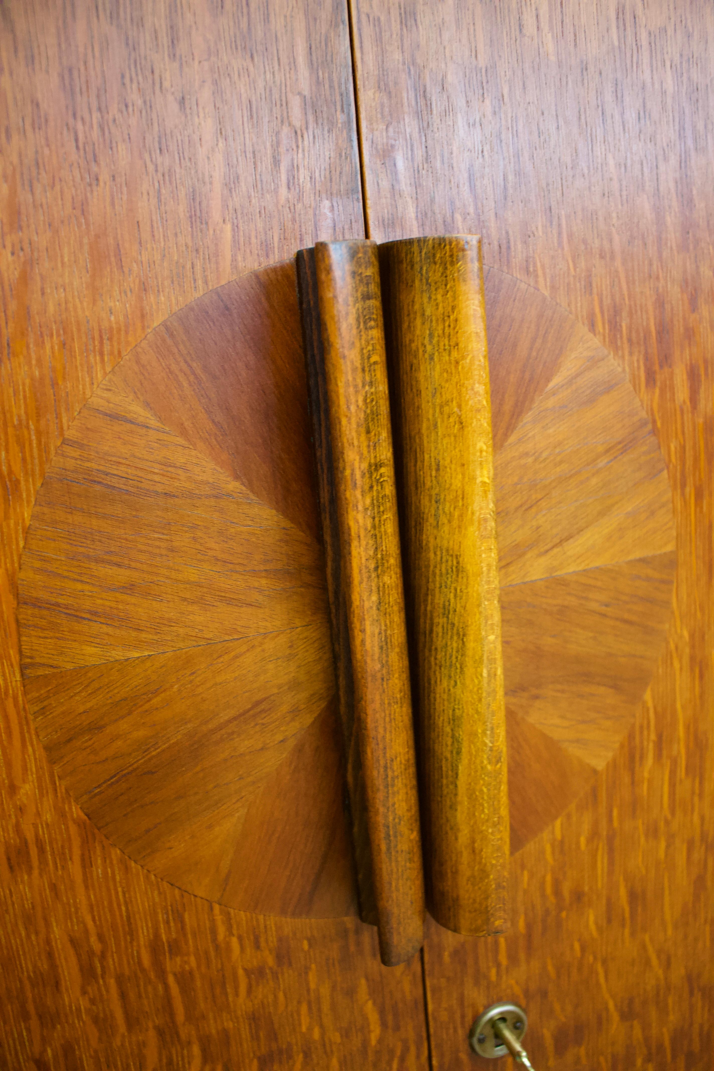 Armadio compatto in Oak d'epoca Art Deco, anni 30 in vendita 2