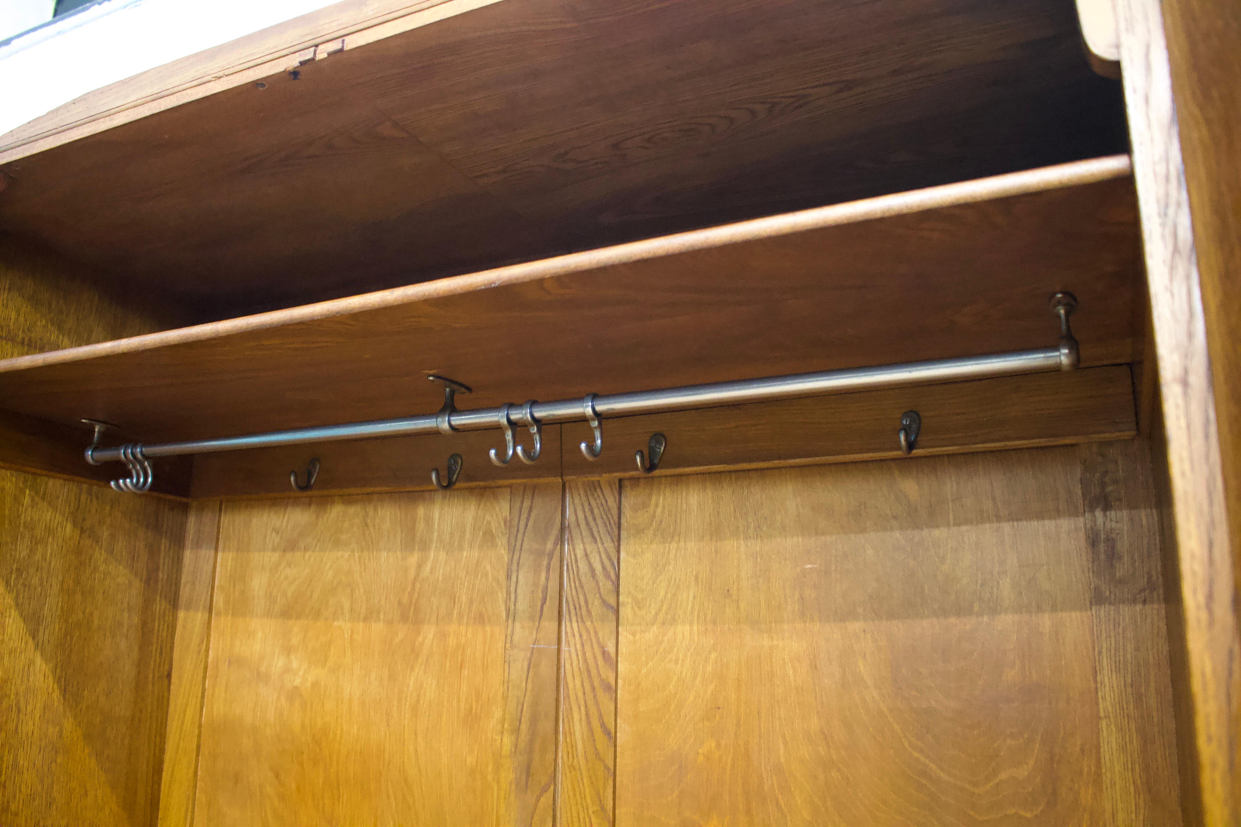 Vintage Art Deco Eiche Compactum Kleiderschrank von G-Plan (E Gomme), 1930er Jahre 1