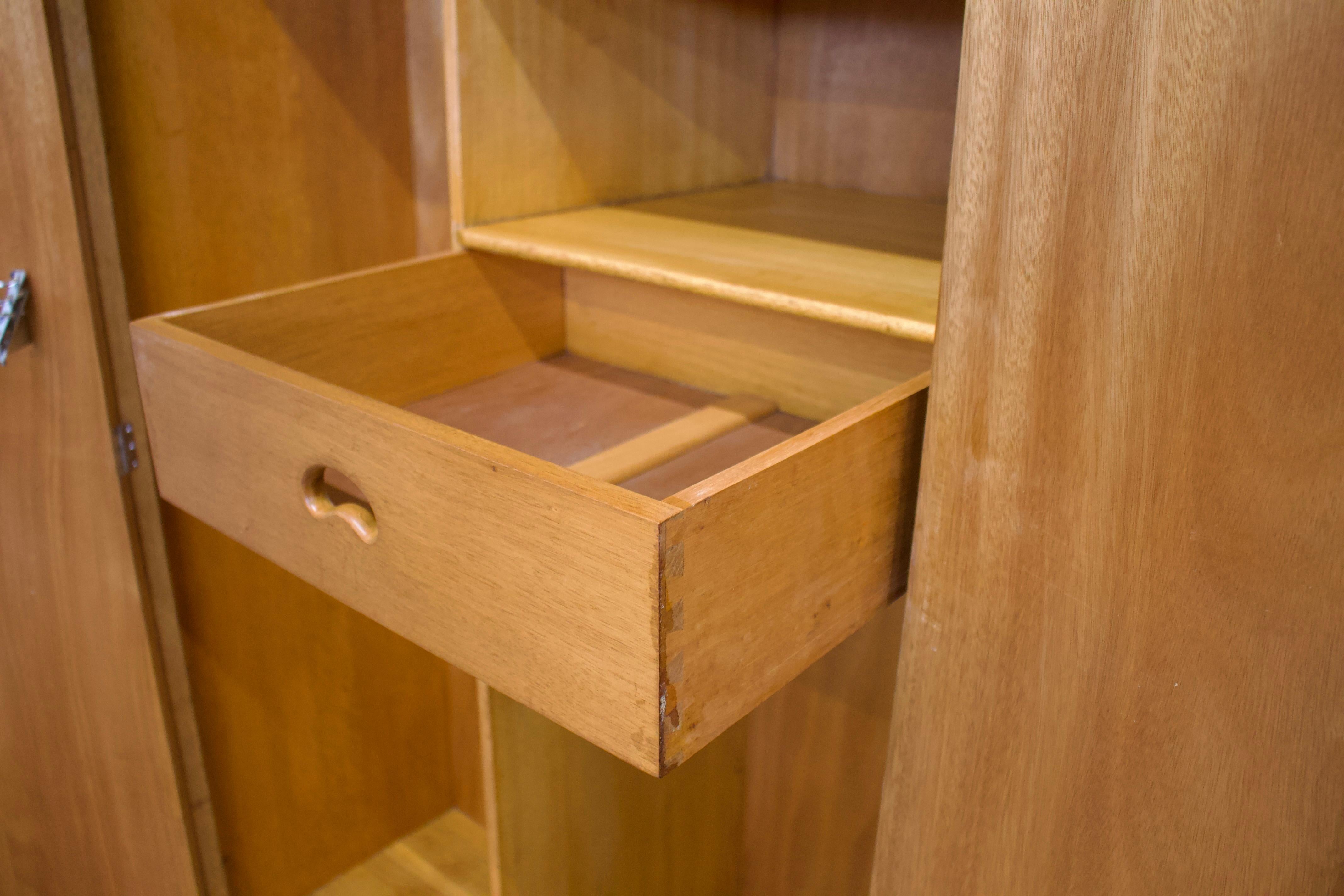 Vintage Art of Vintage Oak Oak Compactum Wardrobe from G Plan (E Gomme), 1930s en vente 2