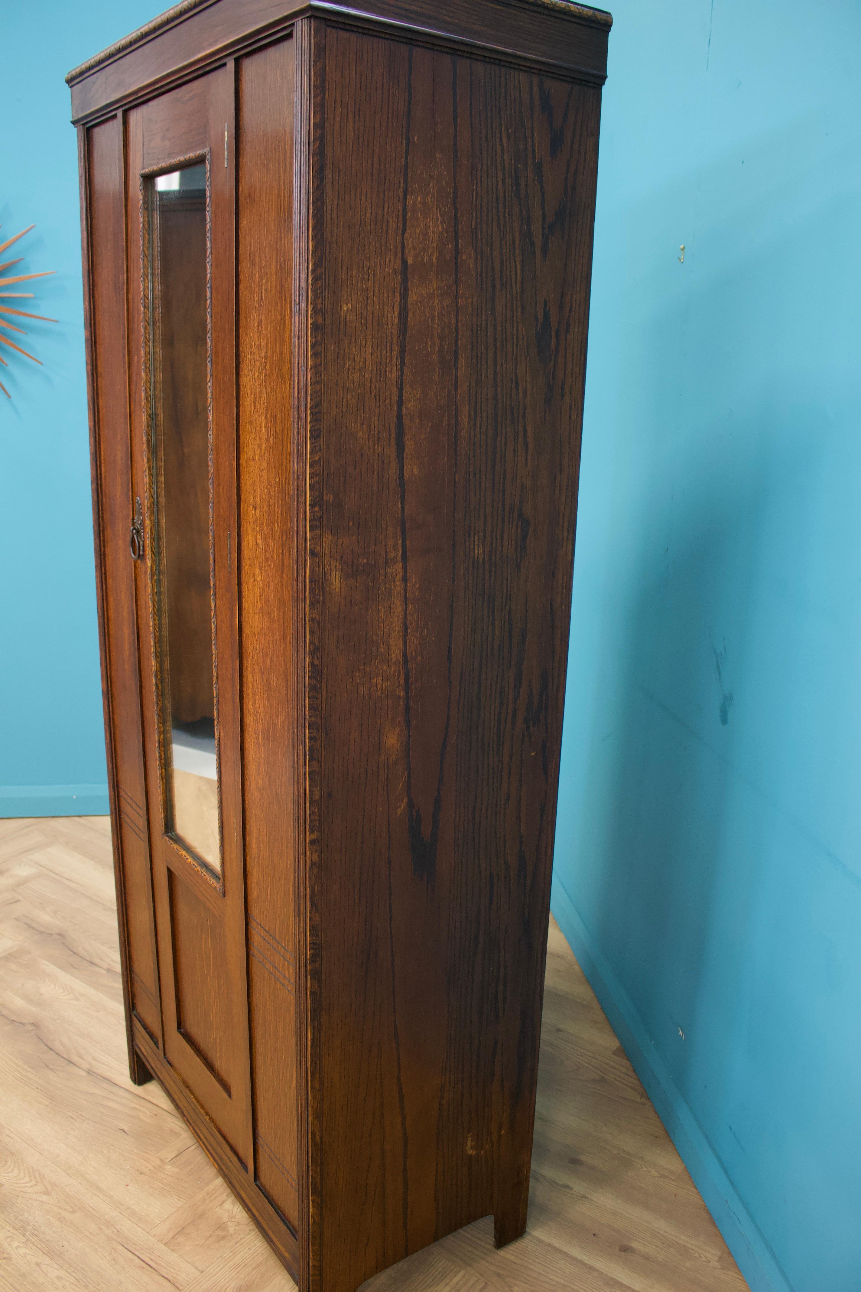 Vintage Art Deco Oak Hall Robe Cupboard or Wardrobe, 1920s For Sale 5