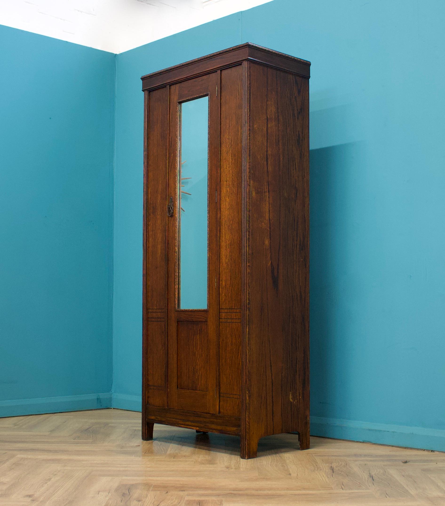 British Vintage Art Deco Oak Hall Robe Cupboard or Wardrobe, 1920s For Sale