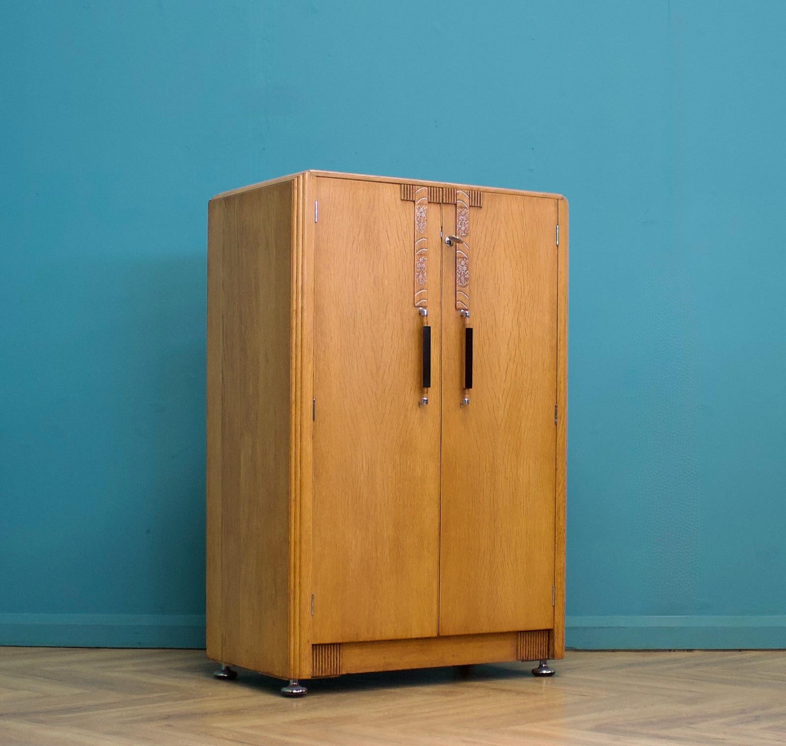 Britannique Vintage Art Deco Oak Tallboy from G Plan (E Gomme), 1930s en vente
