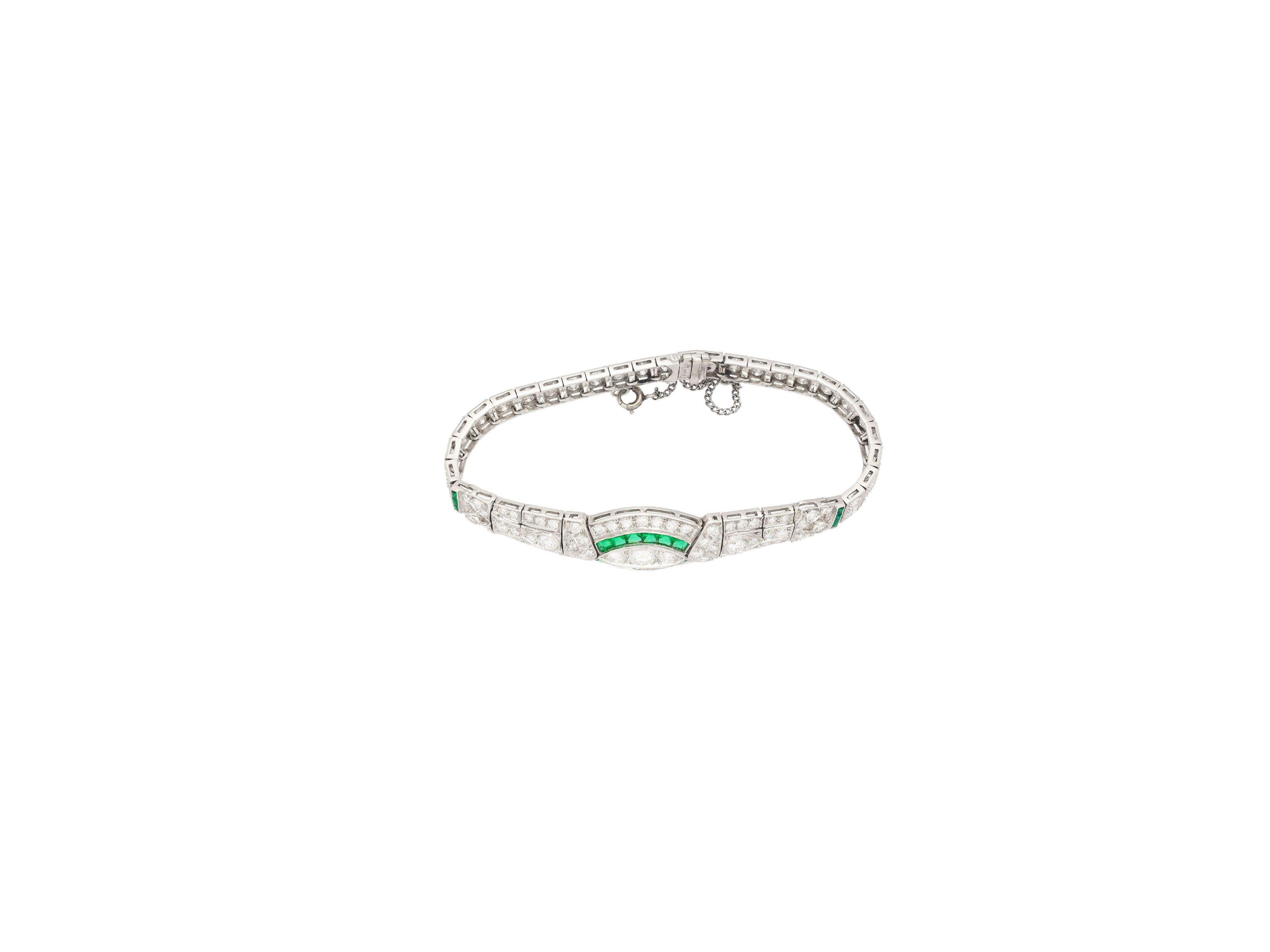 Women's Vintage Art Deco Old Euro Cut Diamond and Emerald Bracelet in Platinum For Sale