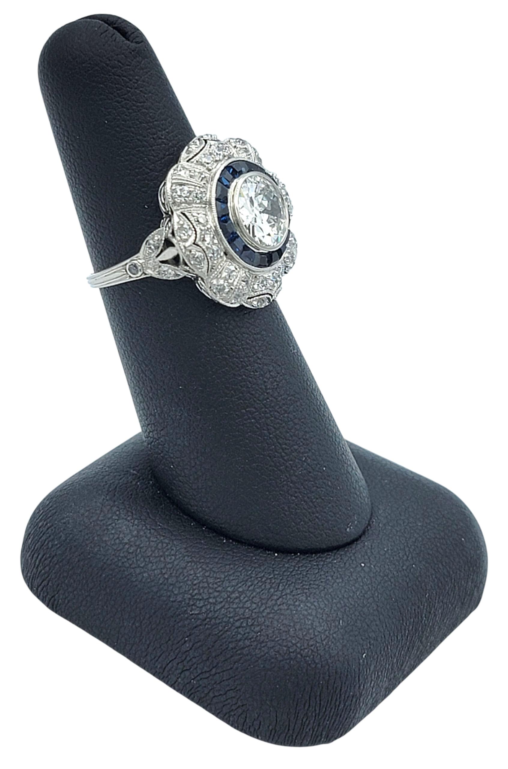 Vintage Art Deco Old European Cut Diamond and Sapphire Flower Ring in Platin im Angebot 4