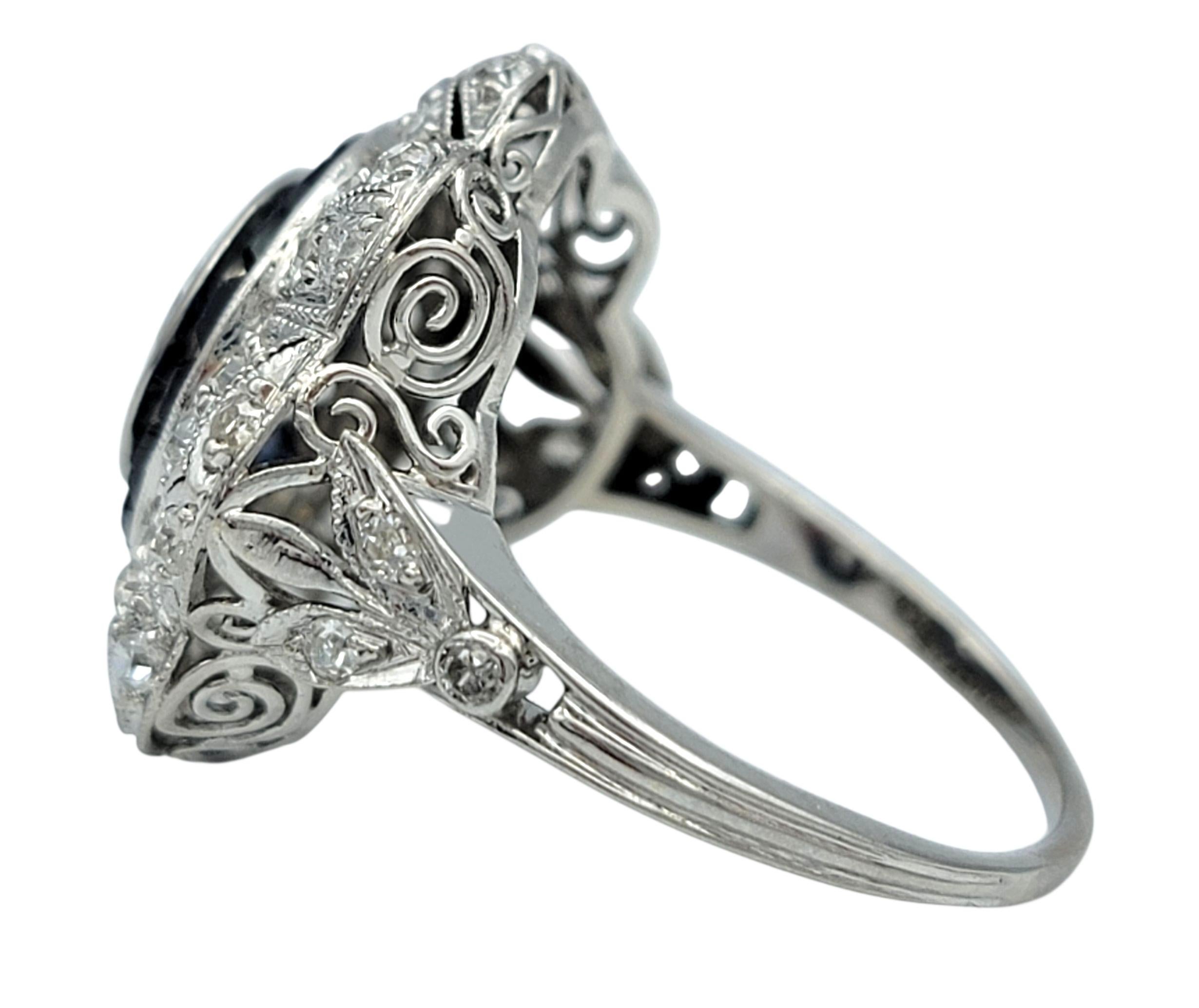 Vintage Art Deco Old European Cut Diamond and Sapphire Flower Ring in Platin im Zustand „Gut“ im Angebot in Scottsdale, AZ